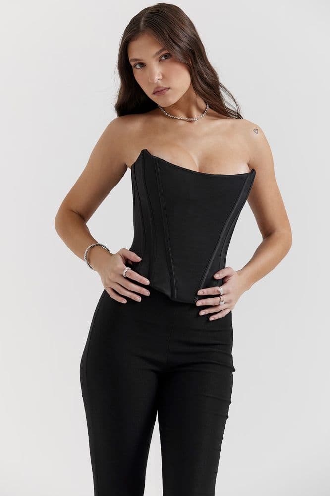 Genevieve Black Lace Back Corset - Image 3