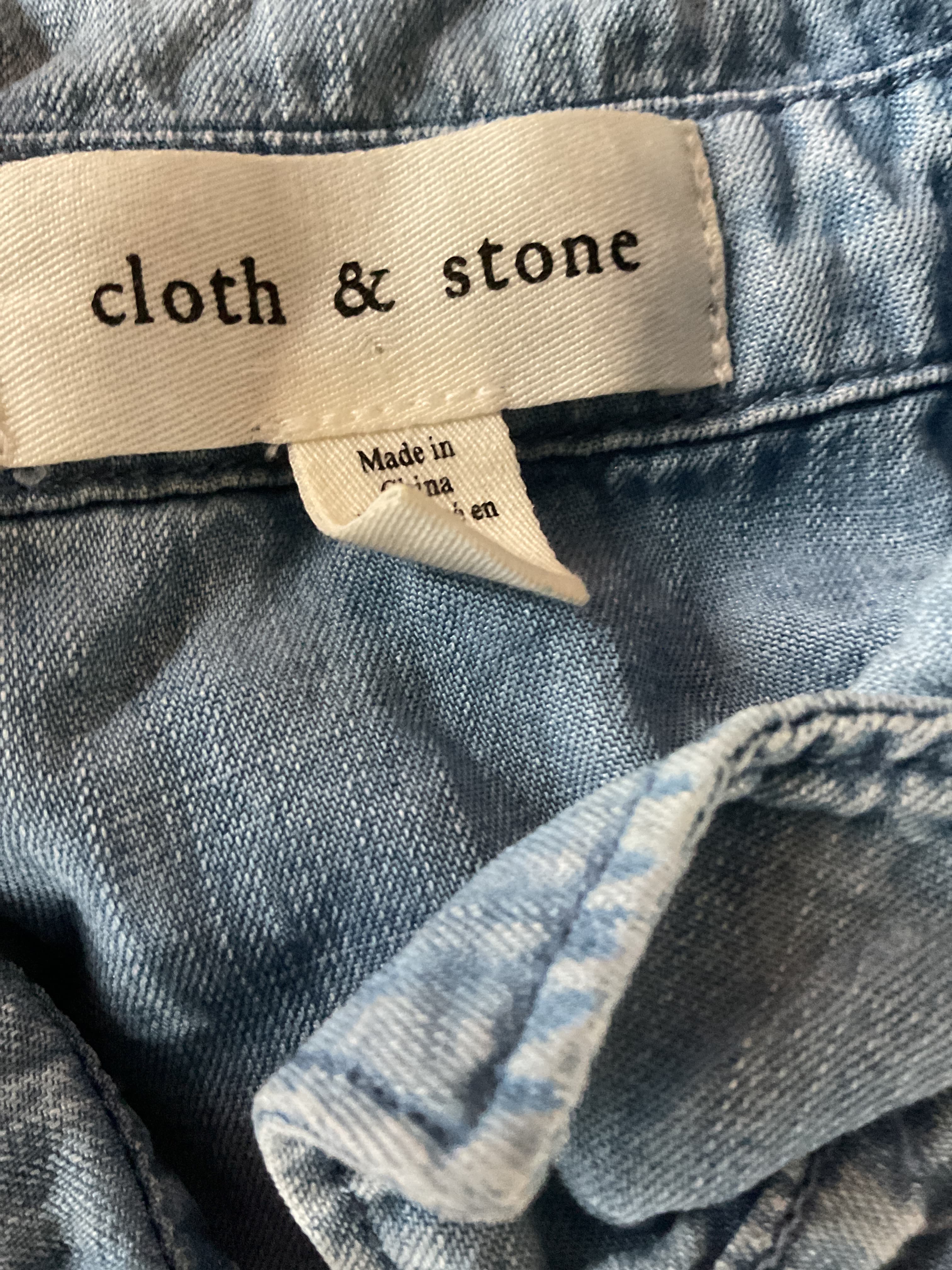 Cloth & Stone Chambray Buttondown - Image 4