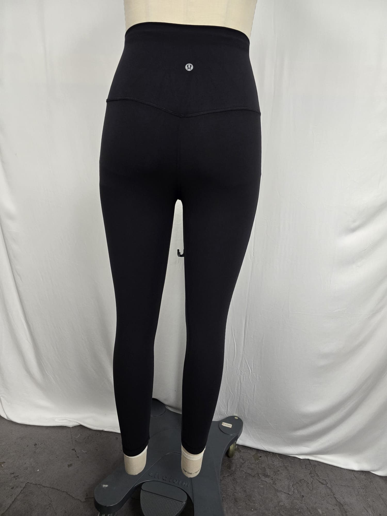 Align High-Rise Crop - Image 3