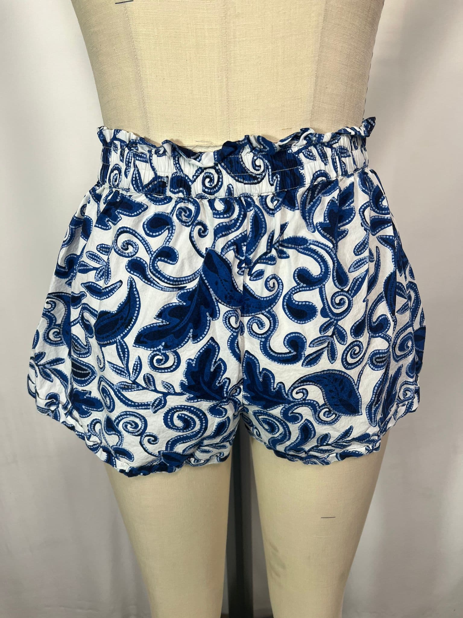 Savannah Short In Azulejo - Image 2