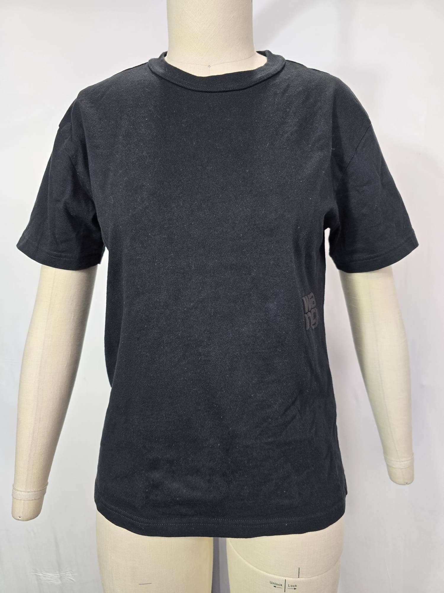 Essential Short Sleeve Tee In Black - Image 3