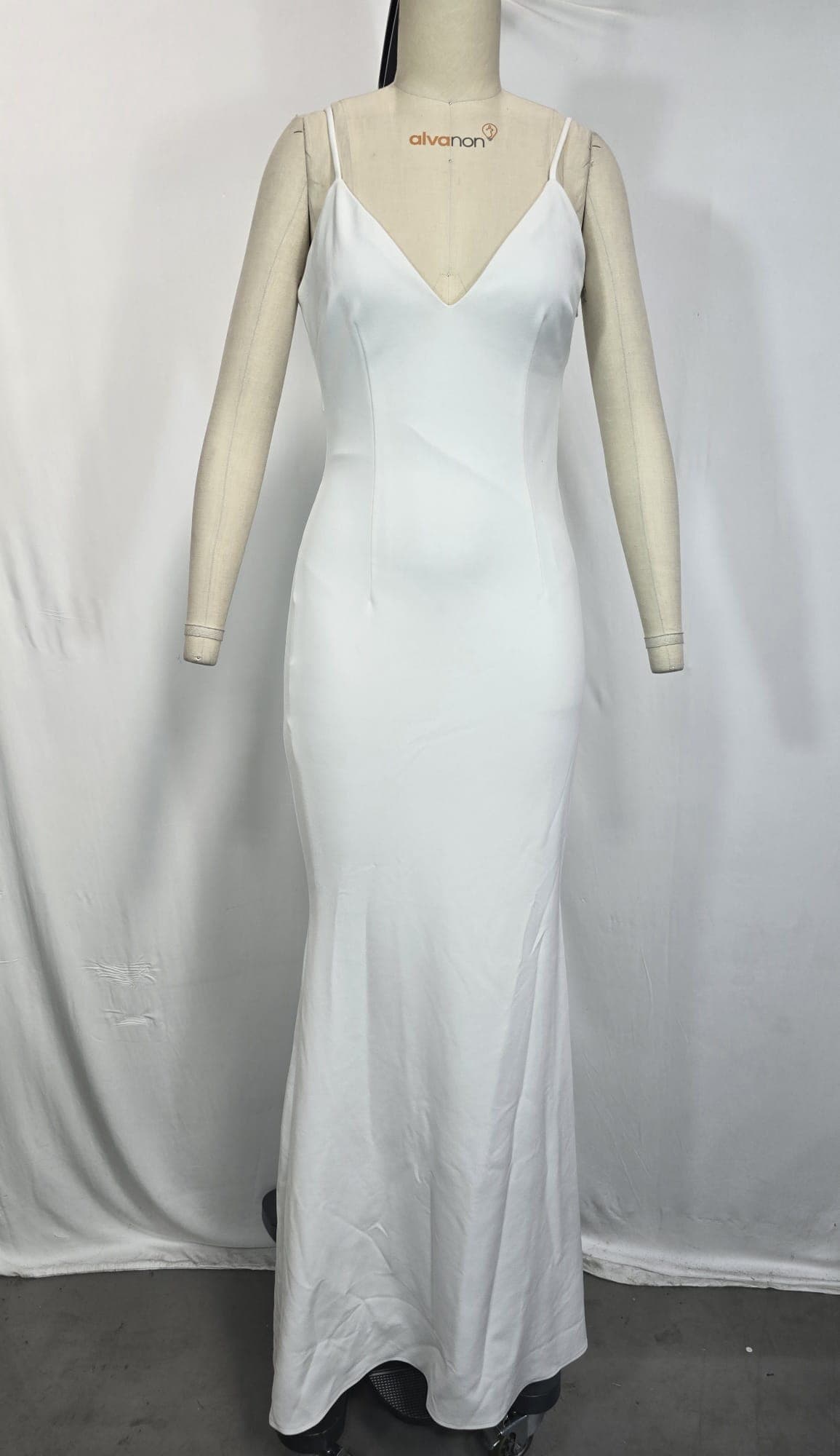 Bambi Gown In Ivory - Image 2