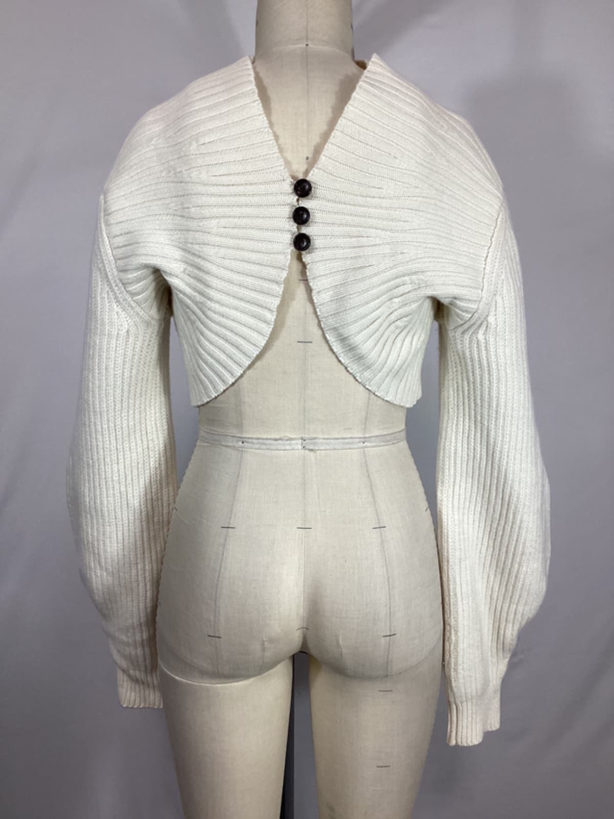 Cooper Sweater In Off White - Image 4