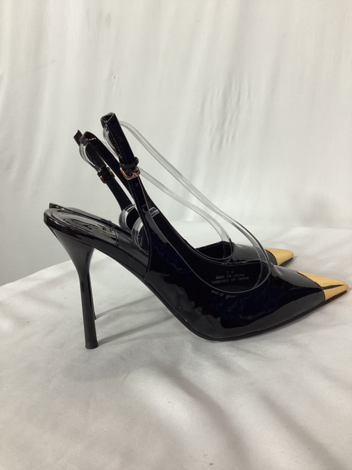 Riddler Pointed Toe Pump - Image 3