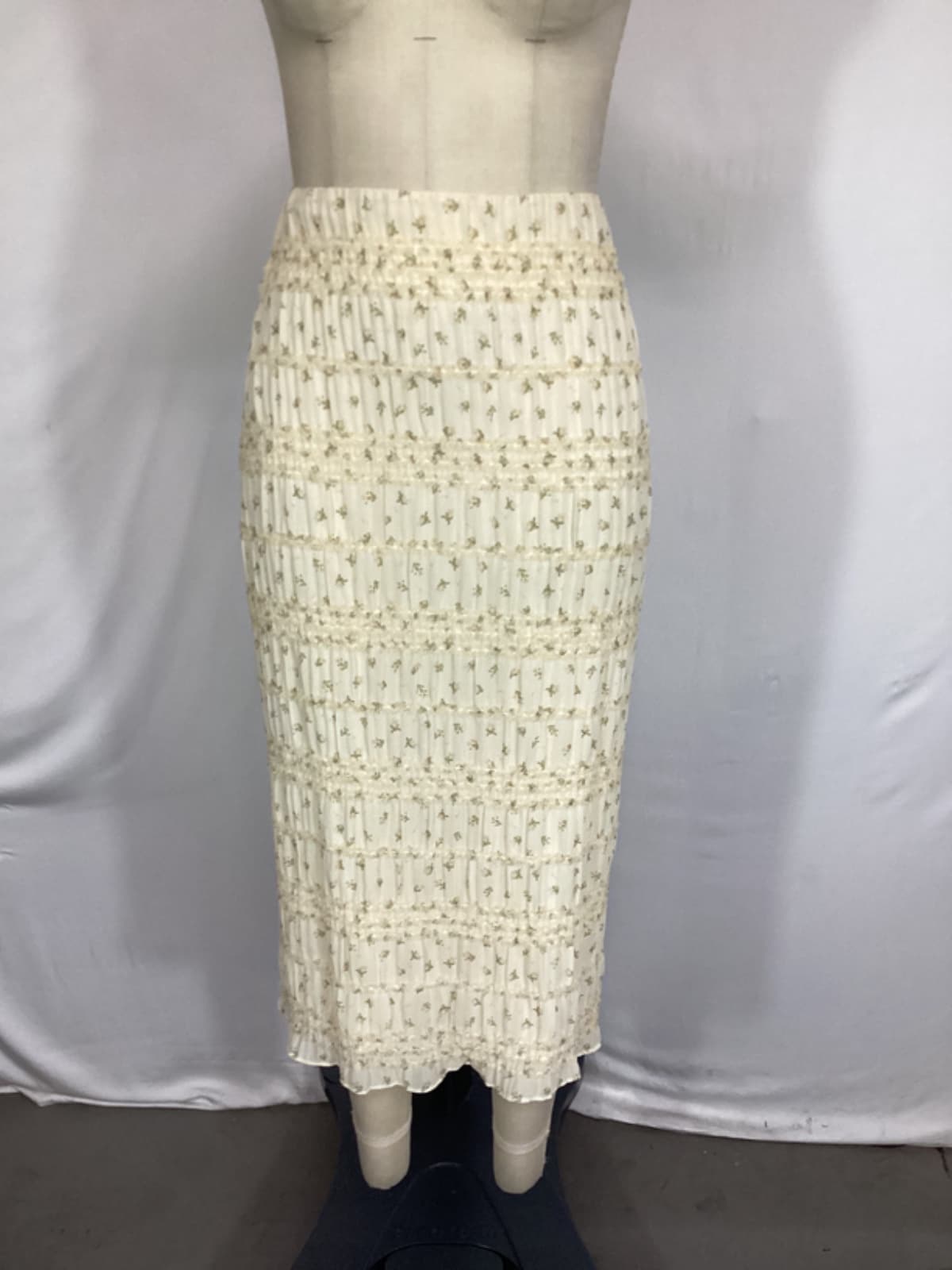 Marbella Midi Skirt In Ditsy Floral - Image 3