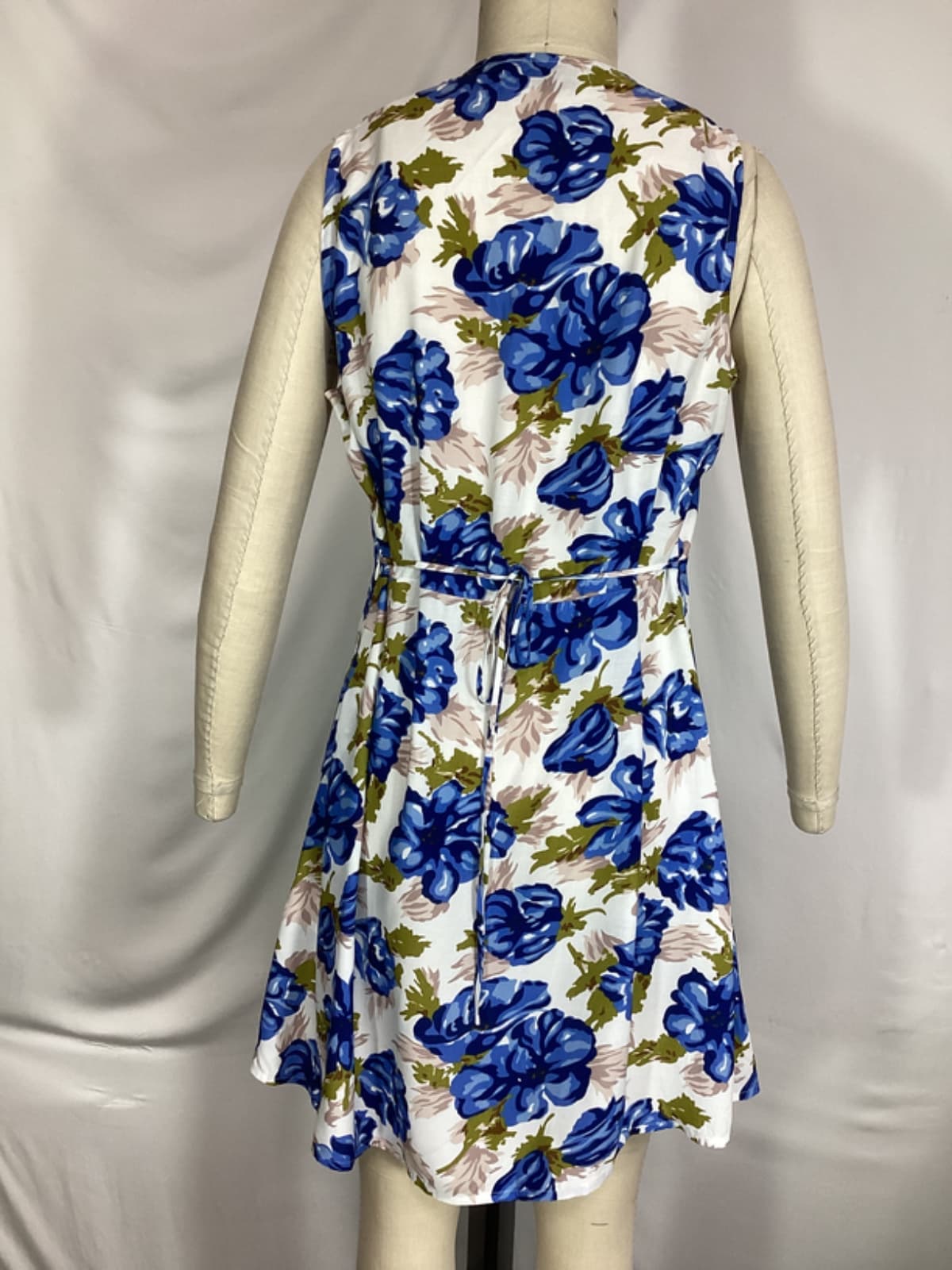 Penne Mini Dress In Isadora Floral Navy - Image 3