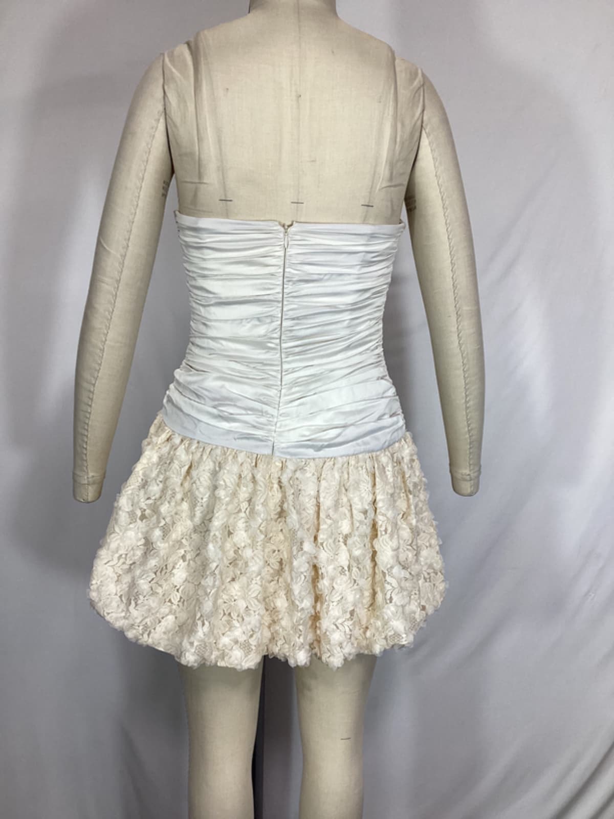 Ileisha Mini Dress In Ivory - Image 2