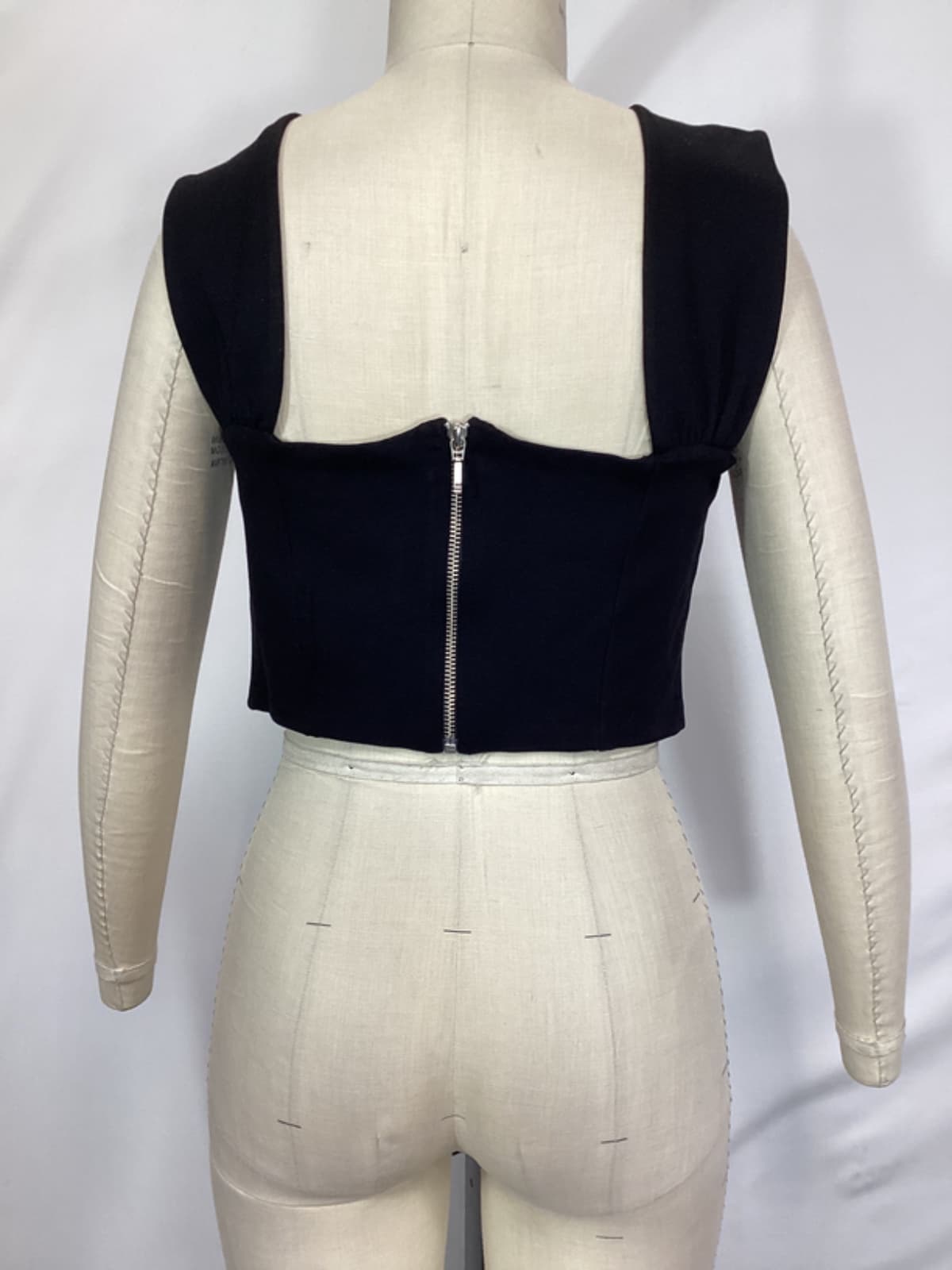 Juliana Crop Top In Black - Image 2
