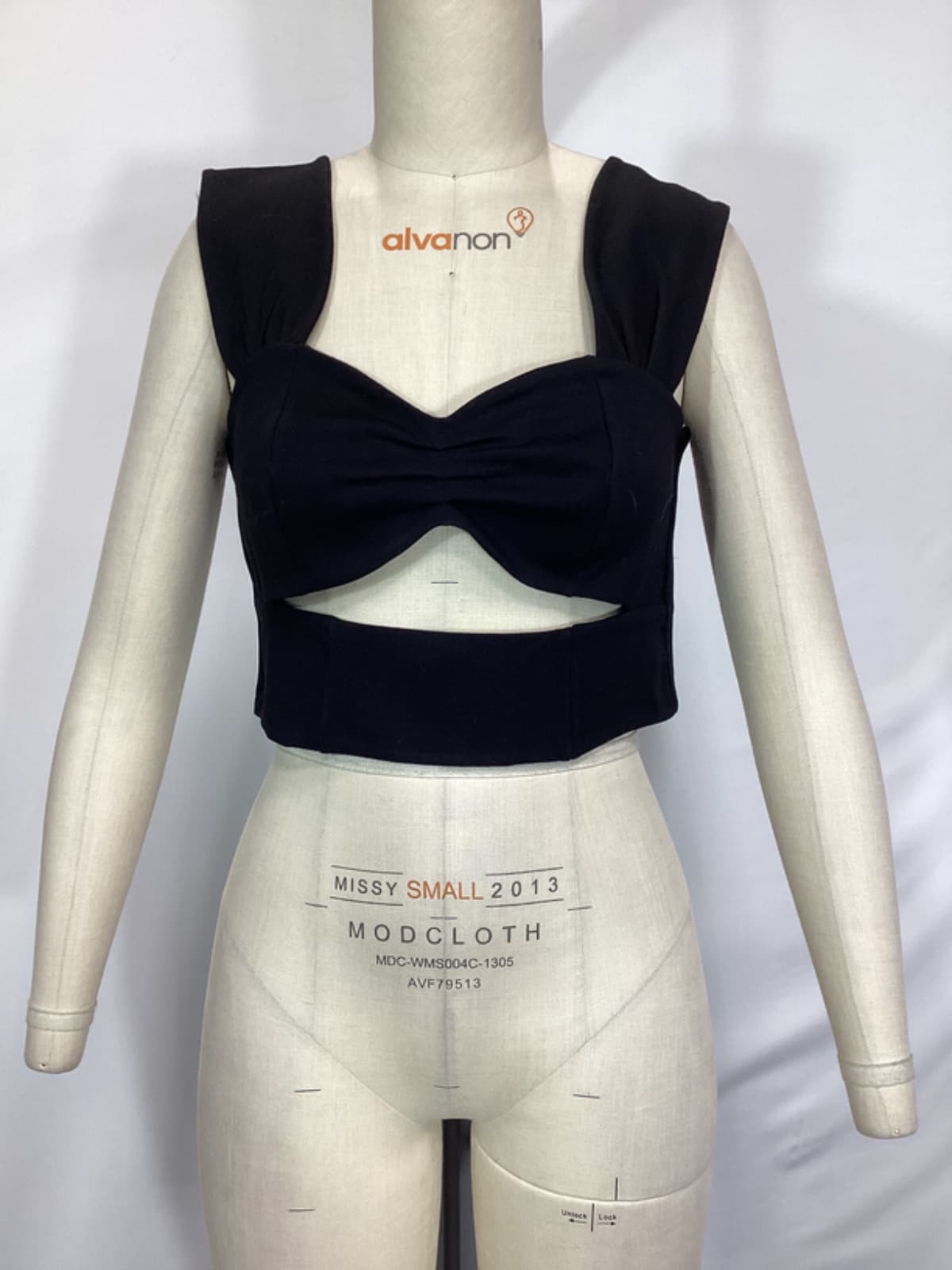 Juliana Crop Top In Black - Image 3