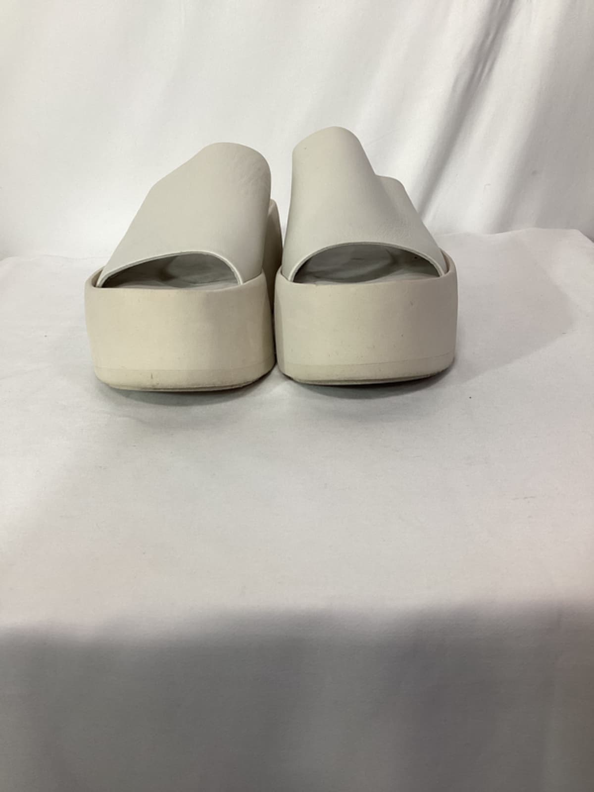 Minsi Platform Sandal In Napa White - Image 3