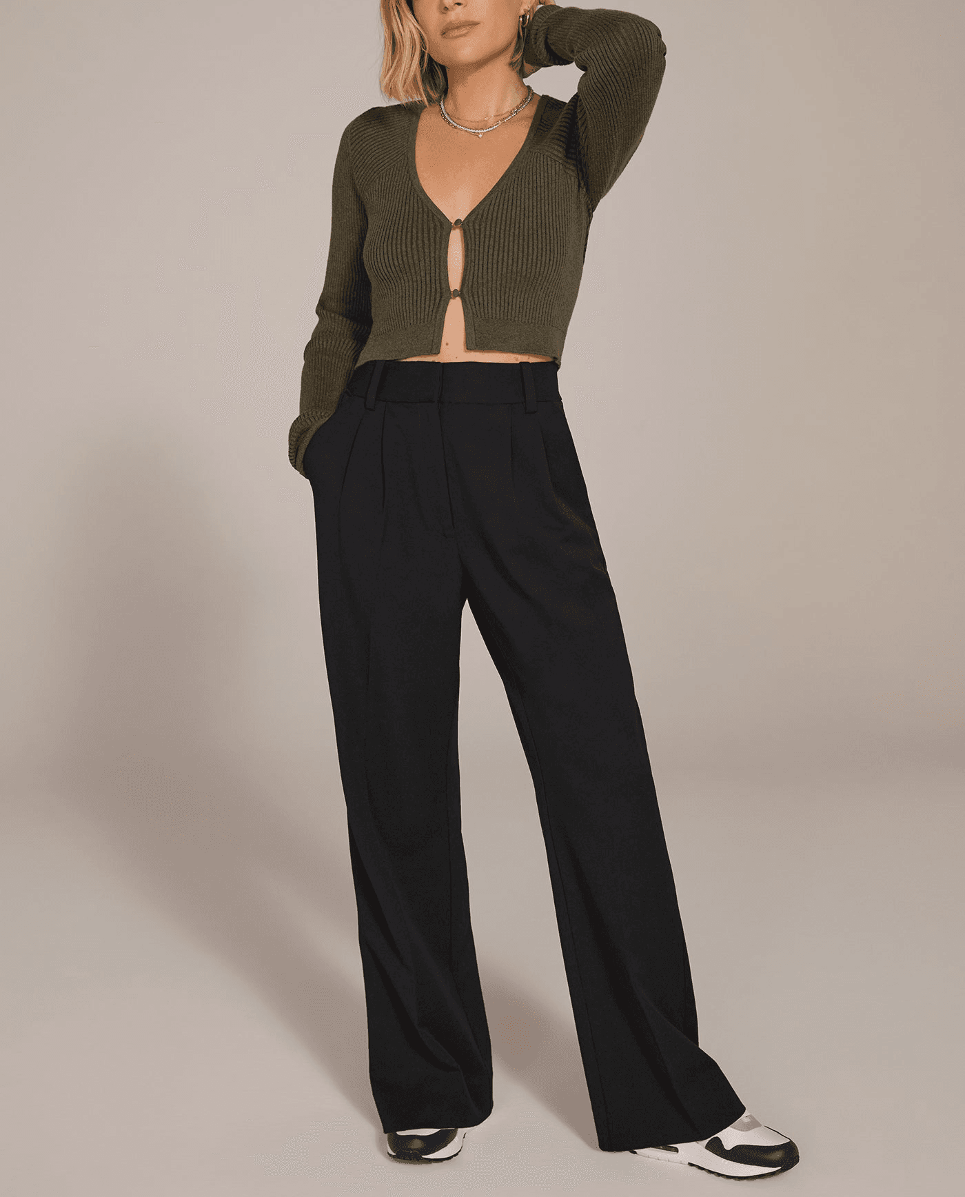 THE FAVORITE PANT SHORTIE - Image 1