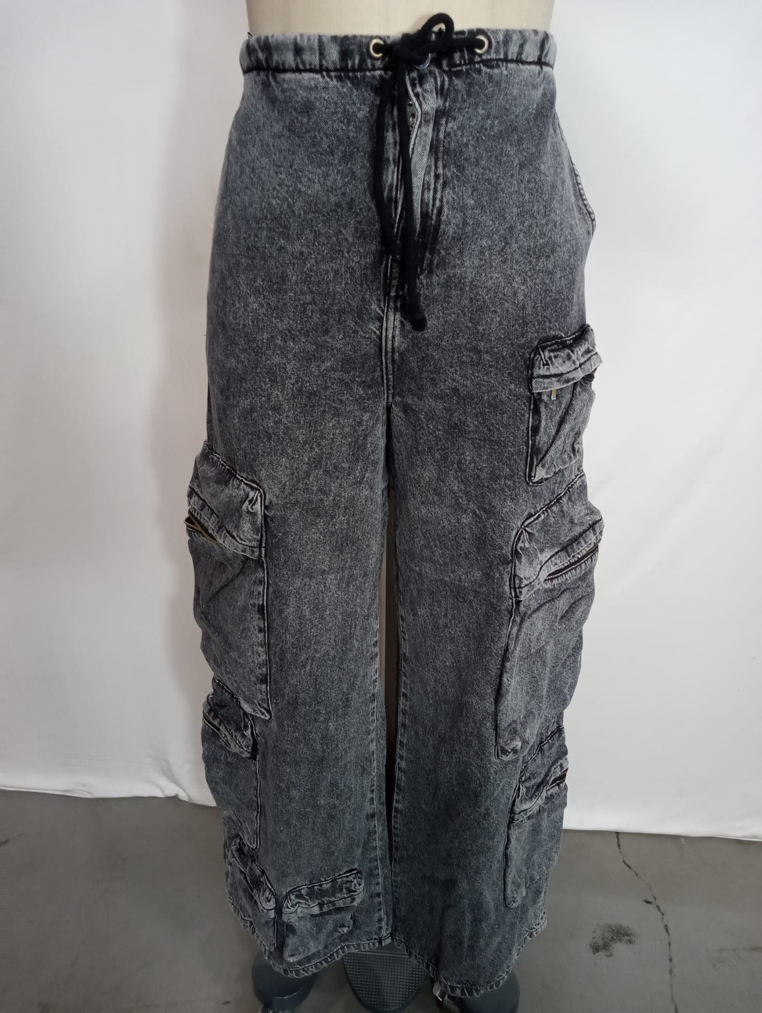 Grlfrnd X Lindsi Lane Romee Drawcord Cargo Pant In Sedgwick - Image 2