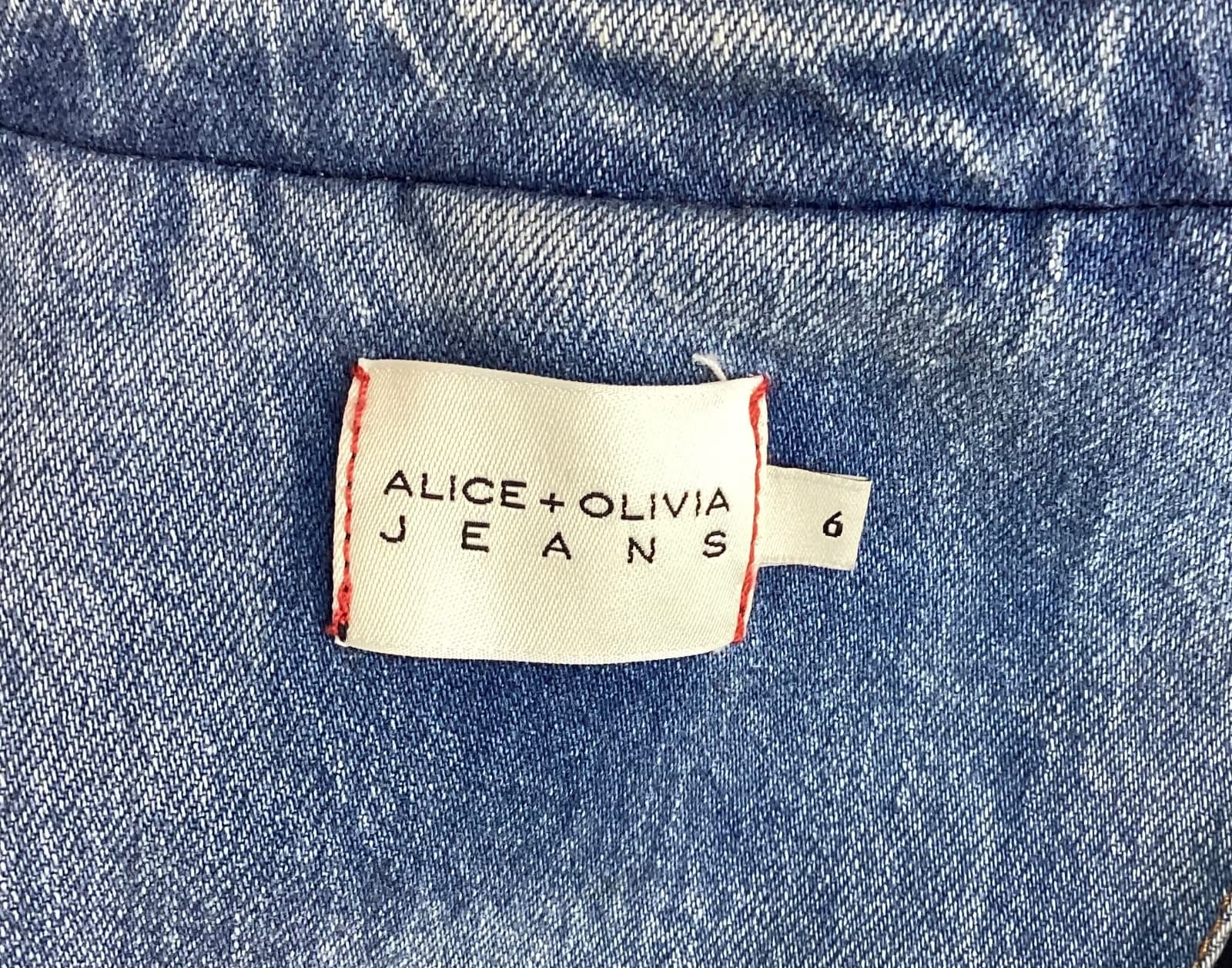 Macey Fitted Blazer In Bay Blue - Image 4