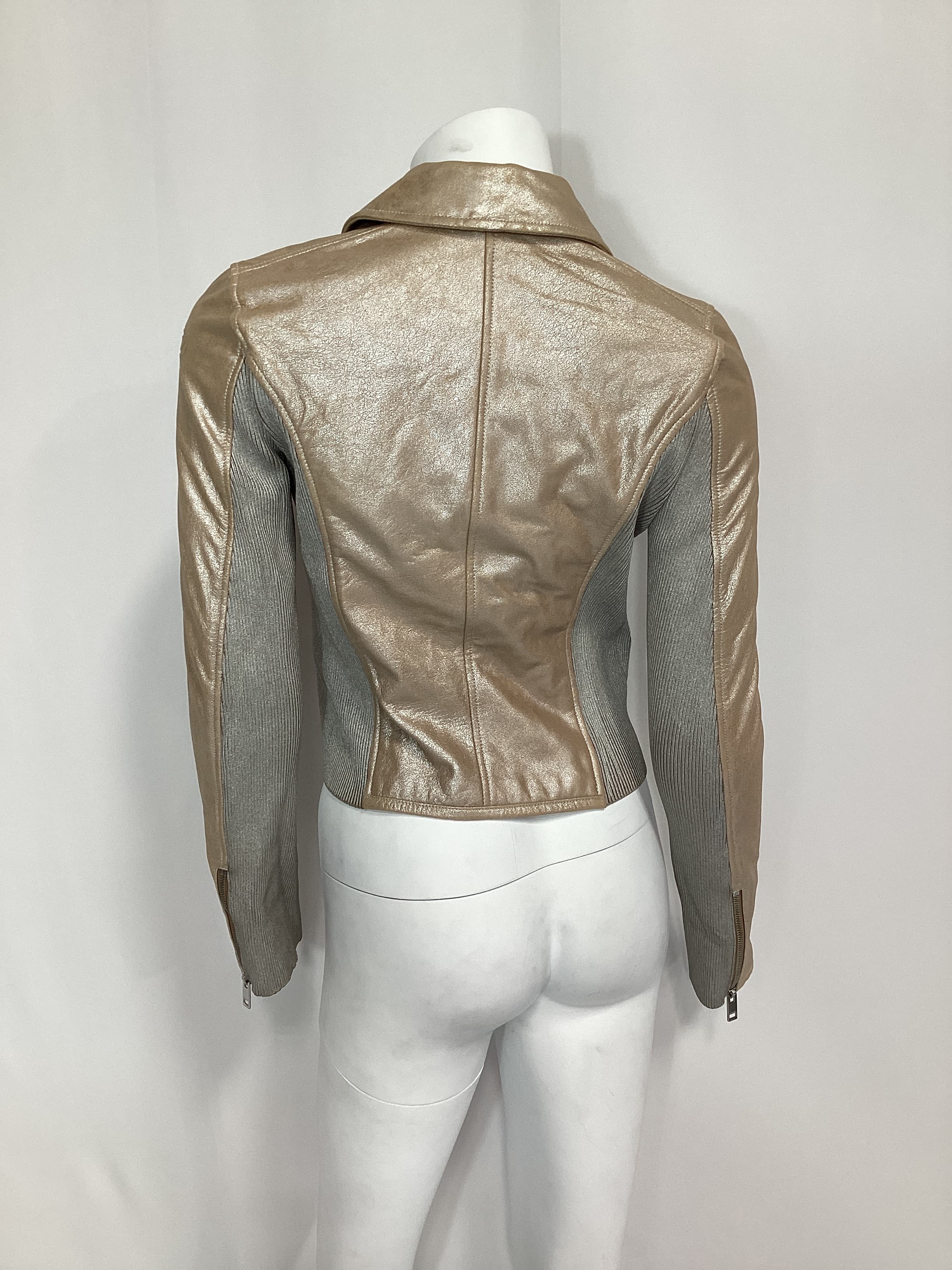 Tafy Jacket In Silver - Image 3