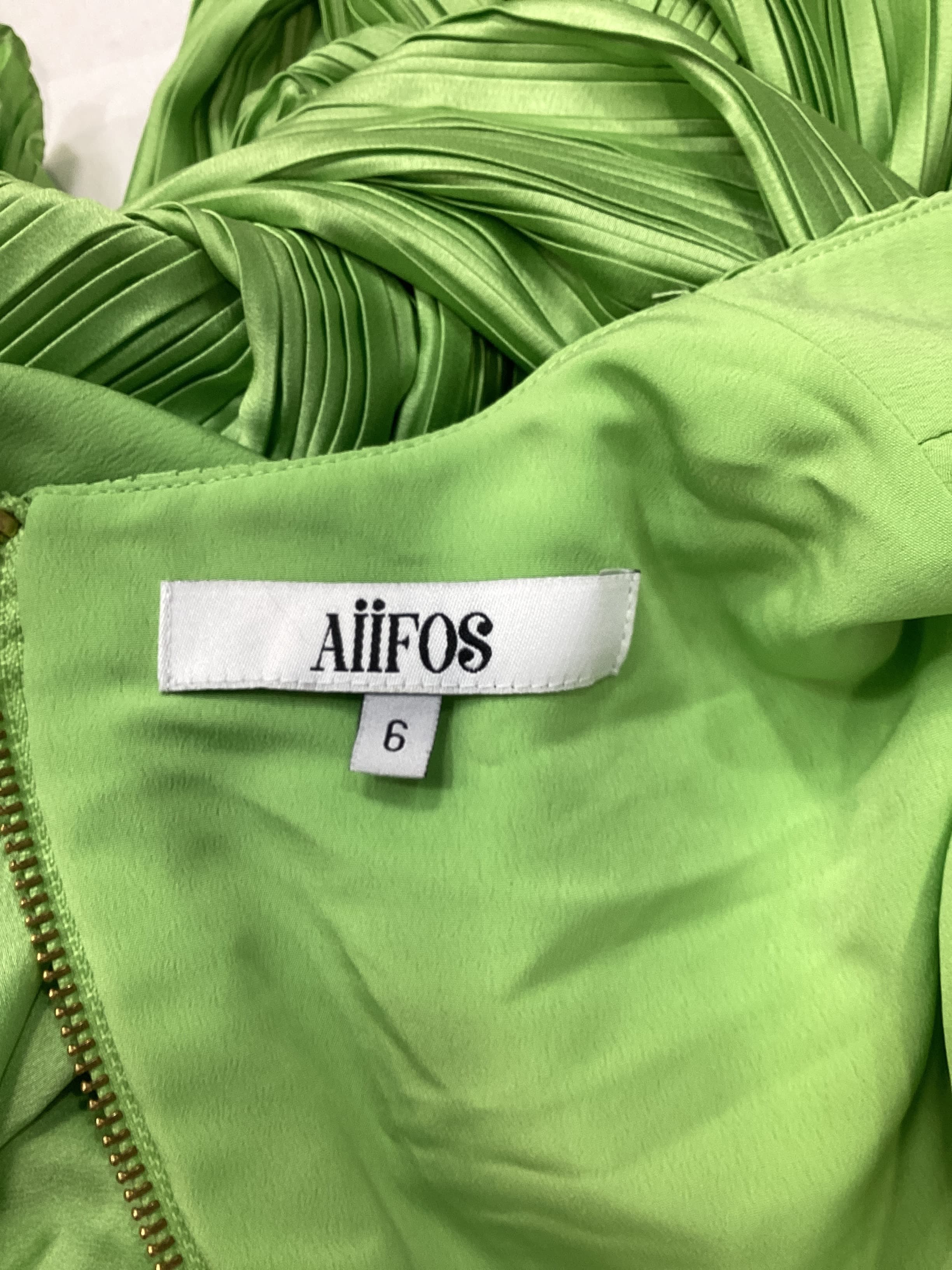 Phillipa Gown In Jade Green - Image 4