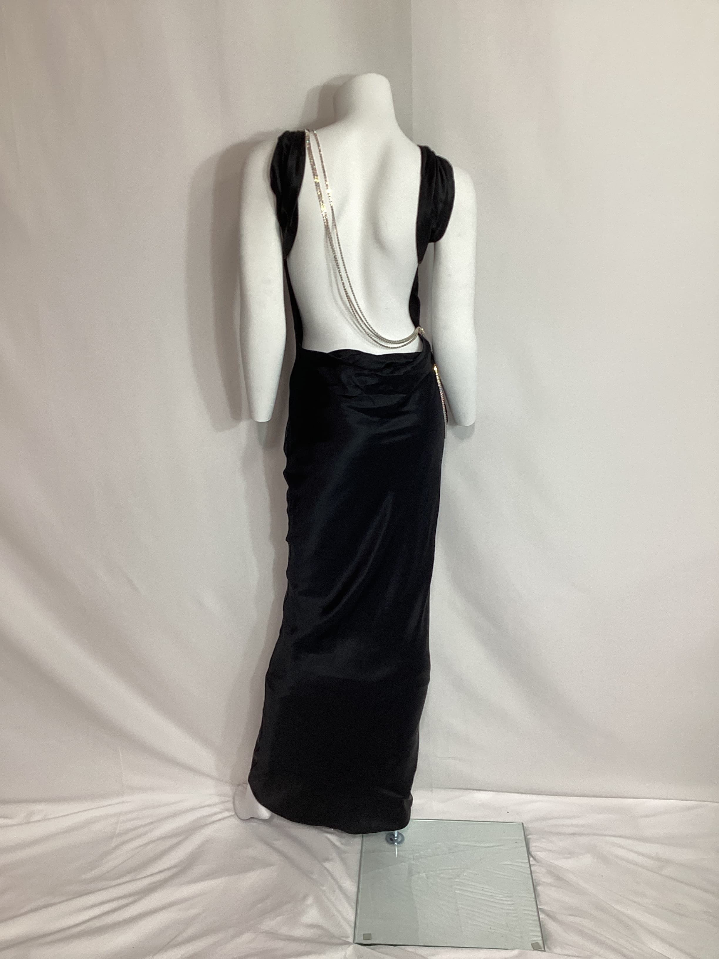 Pierre Gown In Black - Image 3