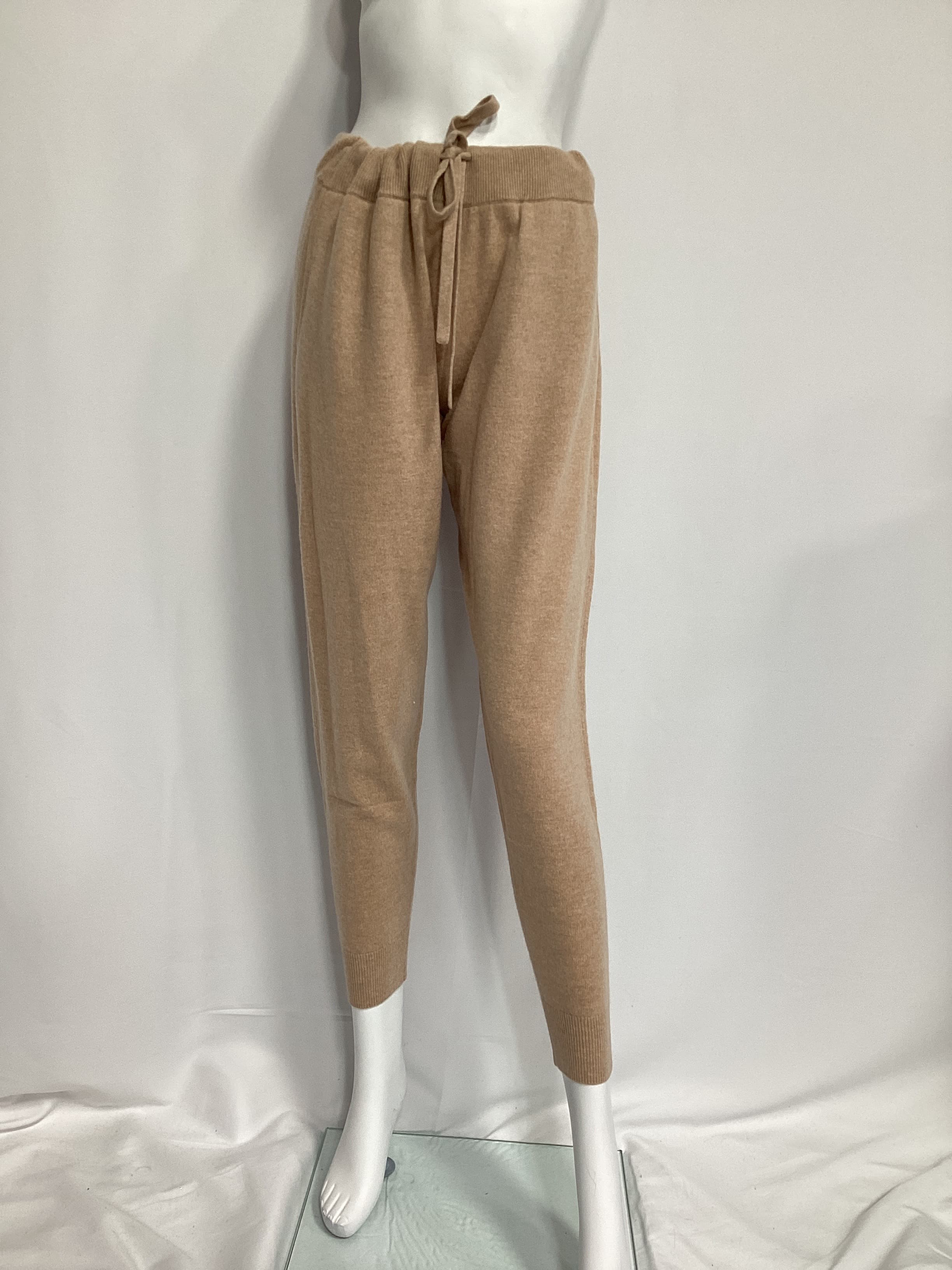 The Cashmere Jogger - Image 2
