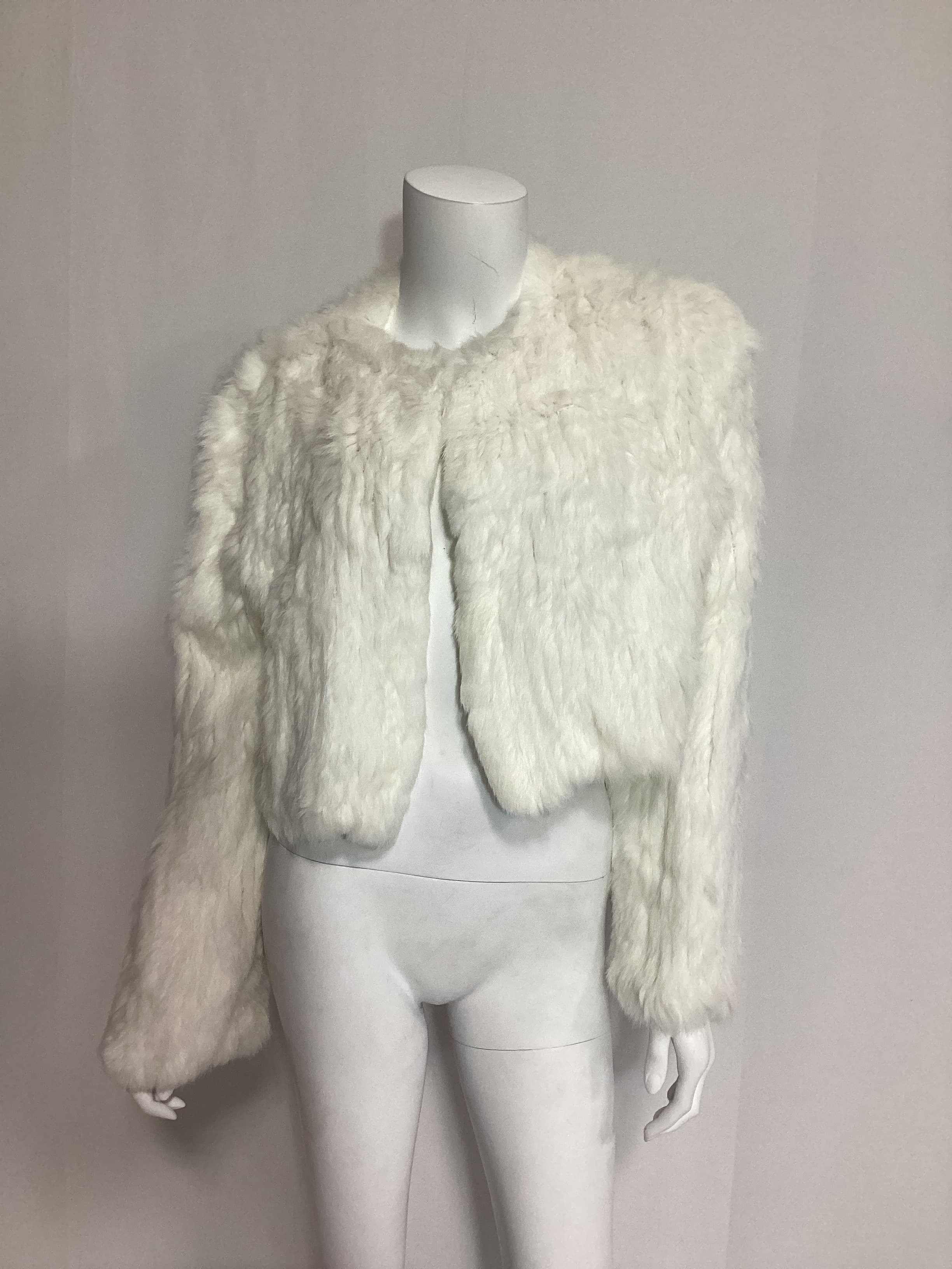 Lola Crop Jacket In White - Image 4