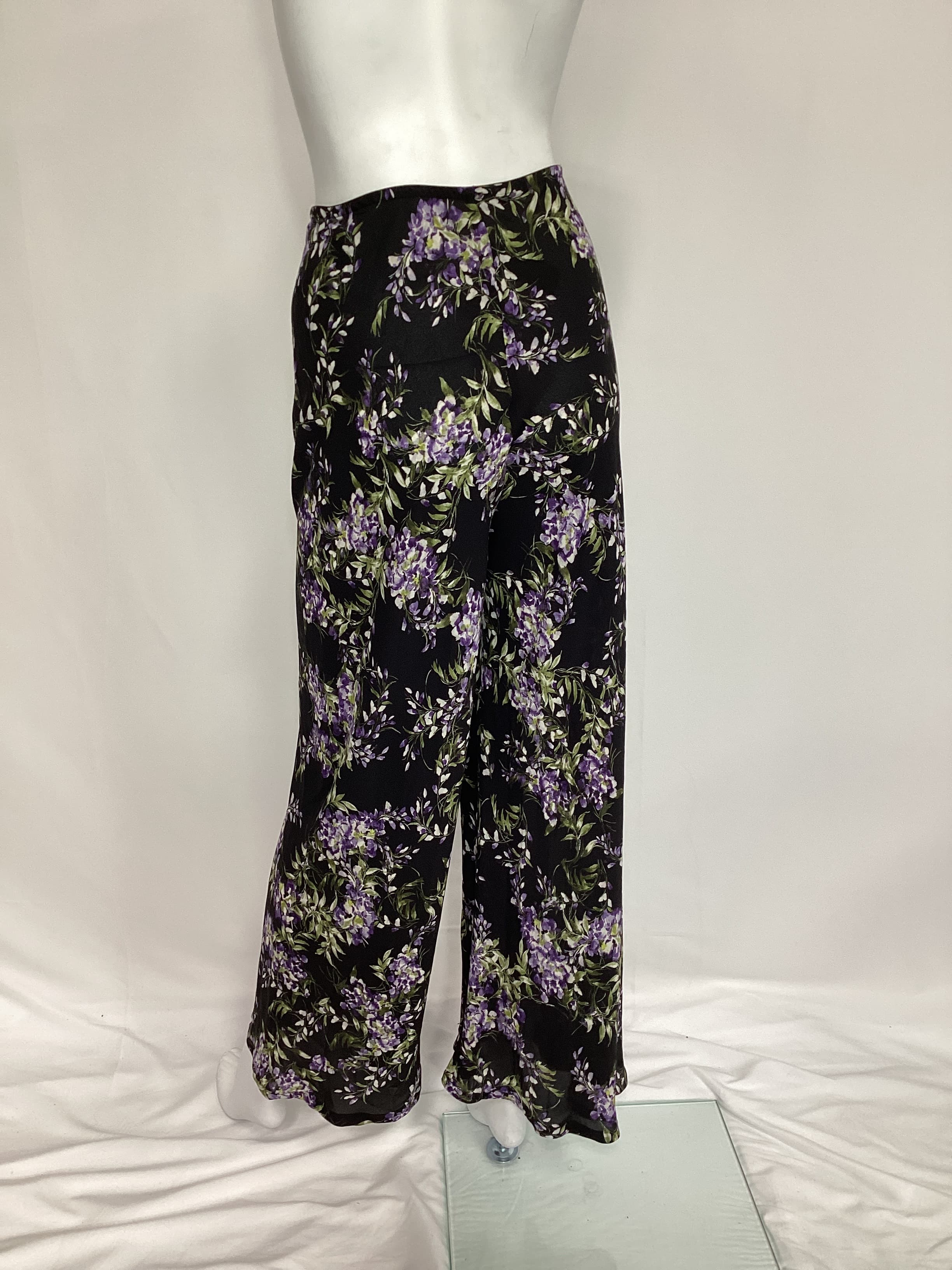 Bias Elephant Pant In Lavender Floral - Image 3
