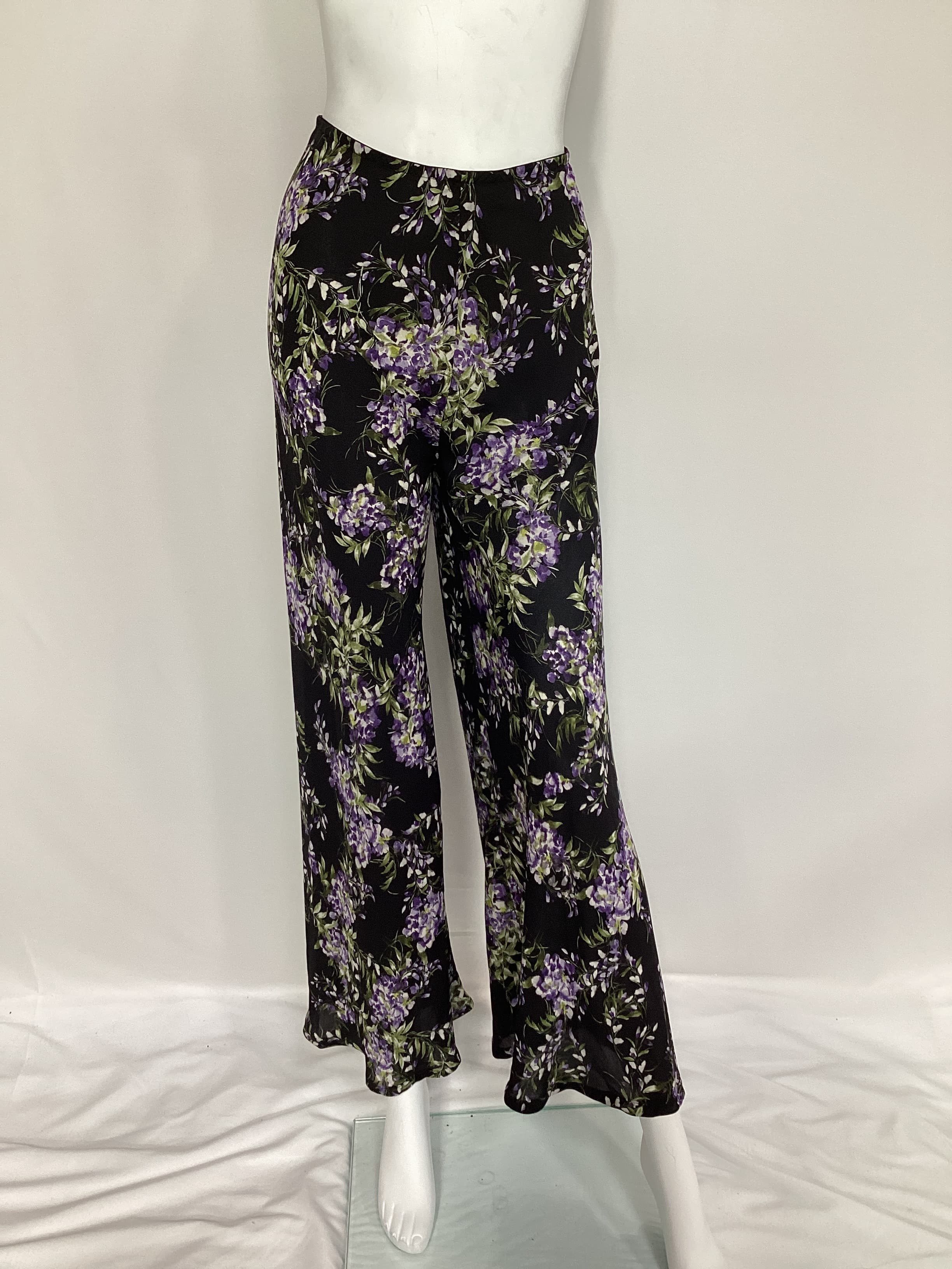 Bias Elephant Pant In Lavender Floral - Image 4