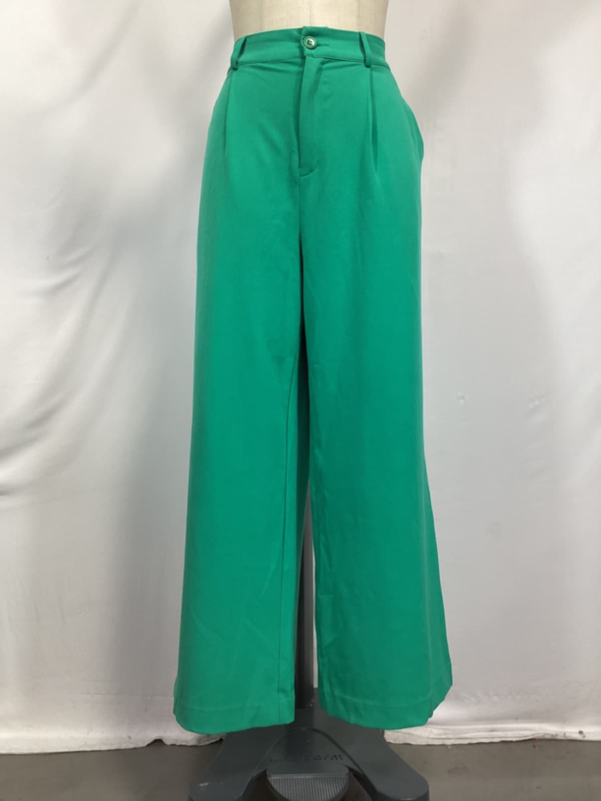 Jolie Suiting Pant In Evergreen - Image 2