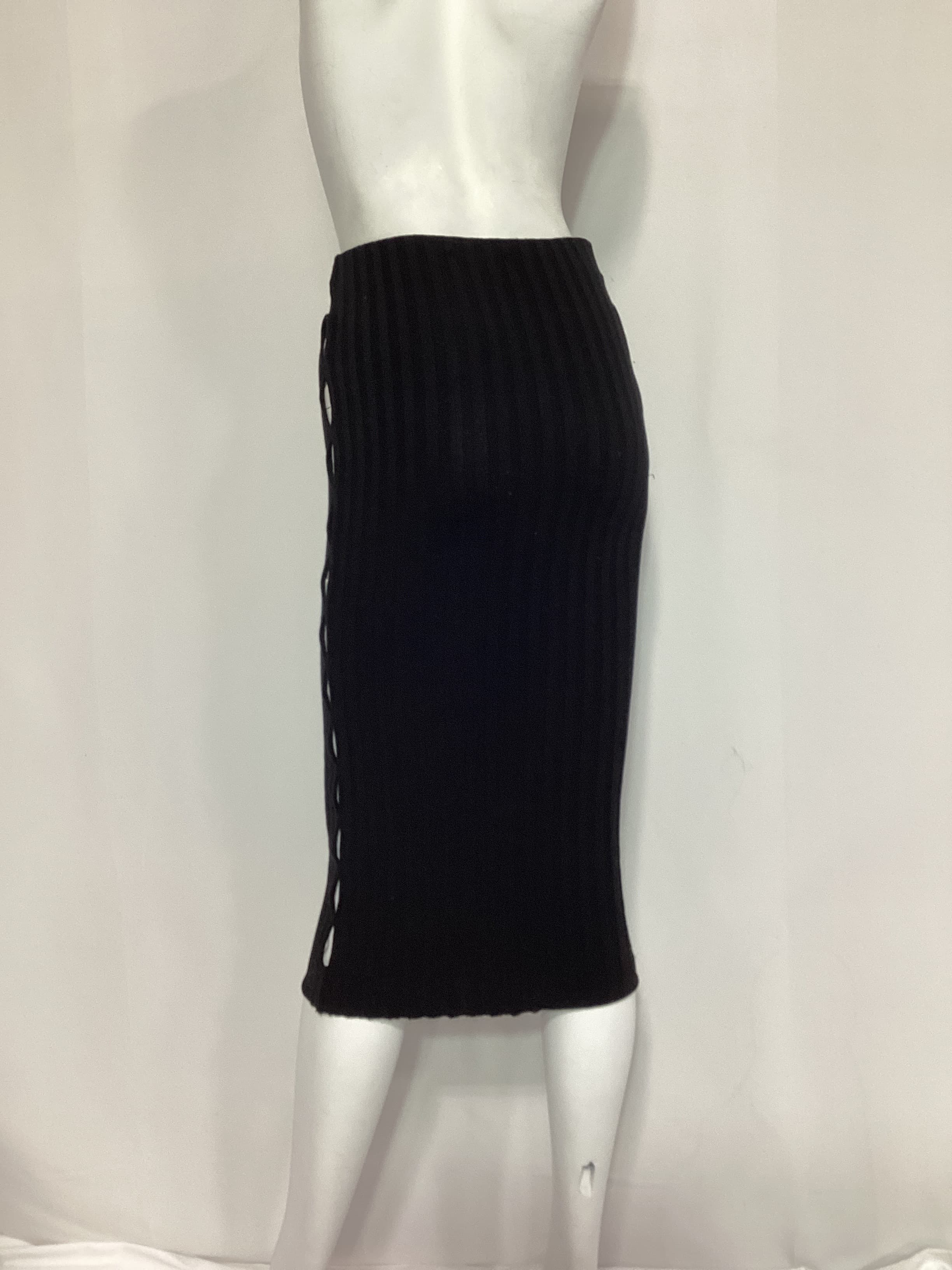 Capri Cut Out Midi Skirt In Jet Black - Image 2