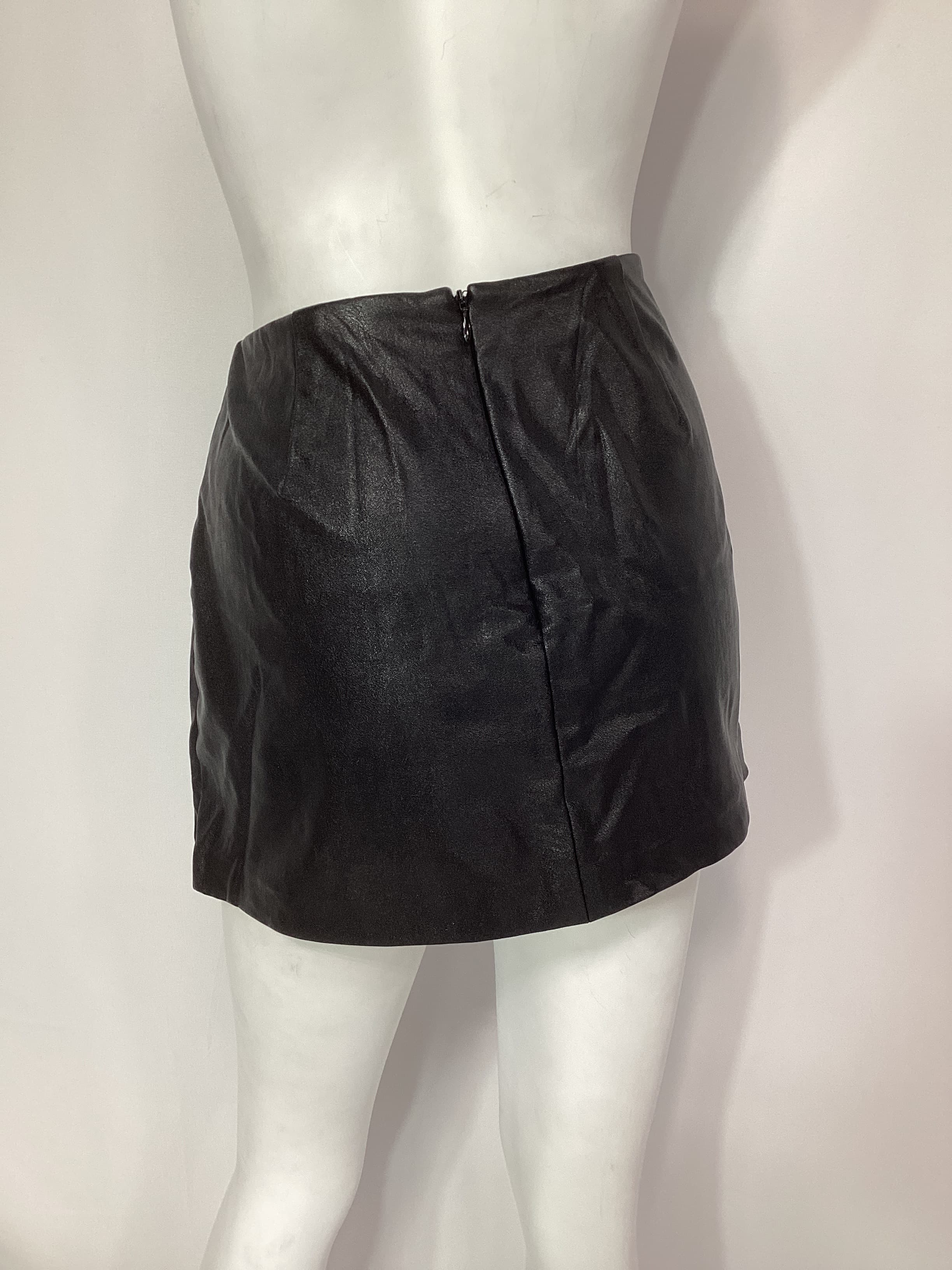 Amanda Uprichard X Revolve Dale Skort In Black Leather - Image 2