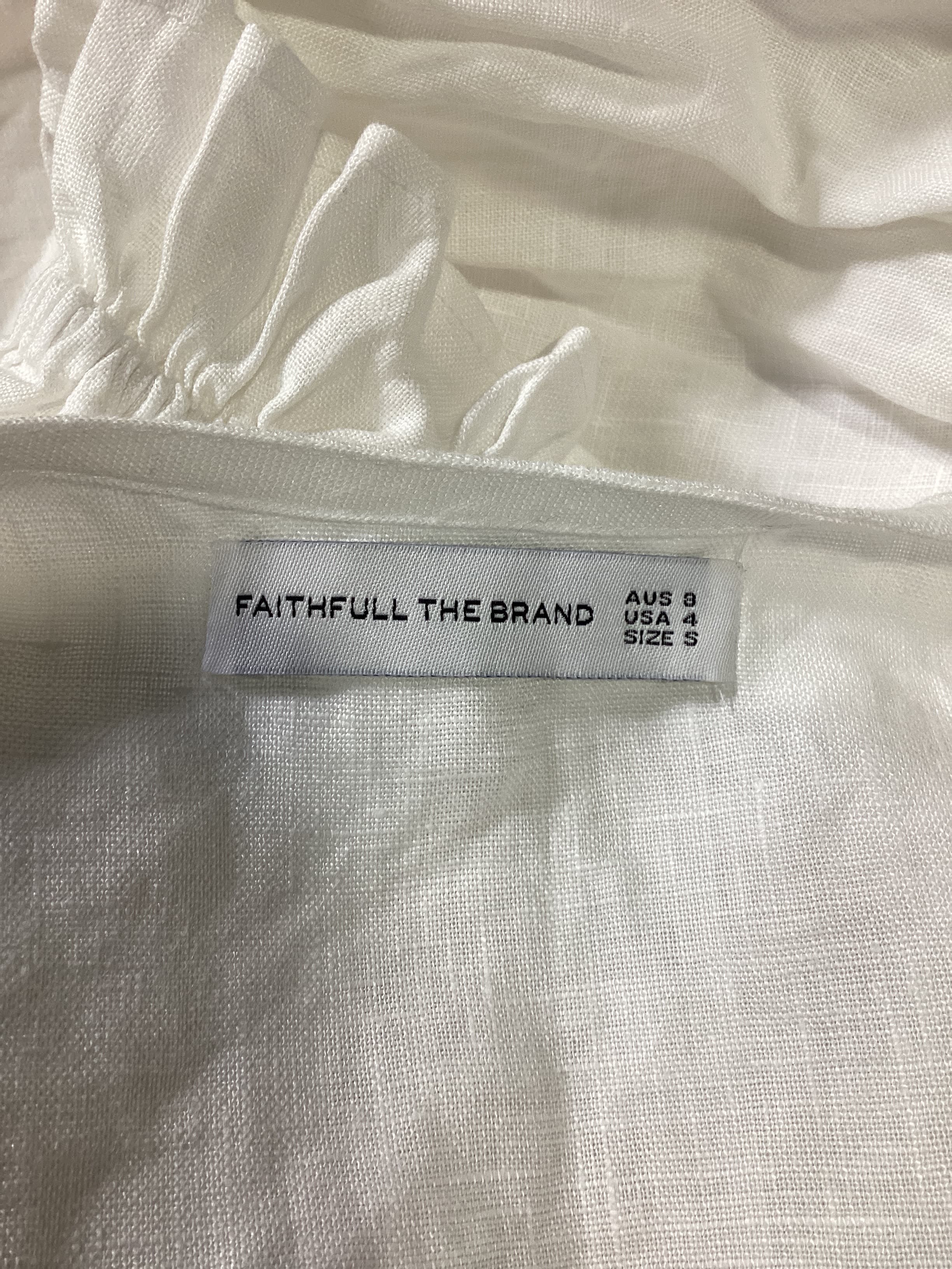 Jamais Wrap Top In White Linen - Image 4