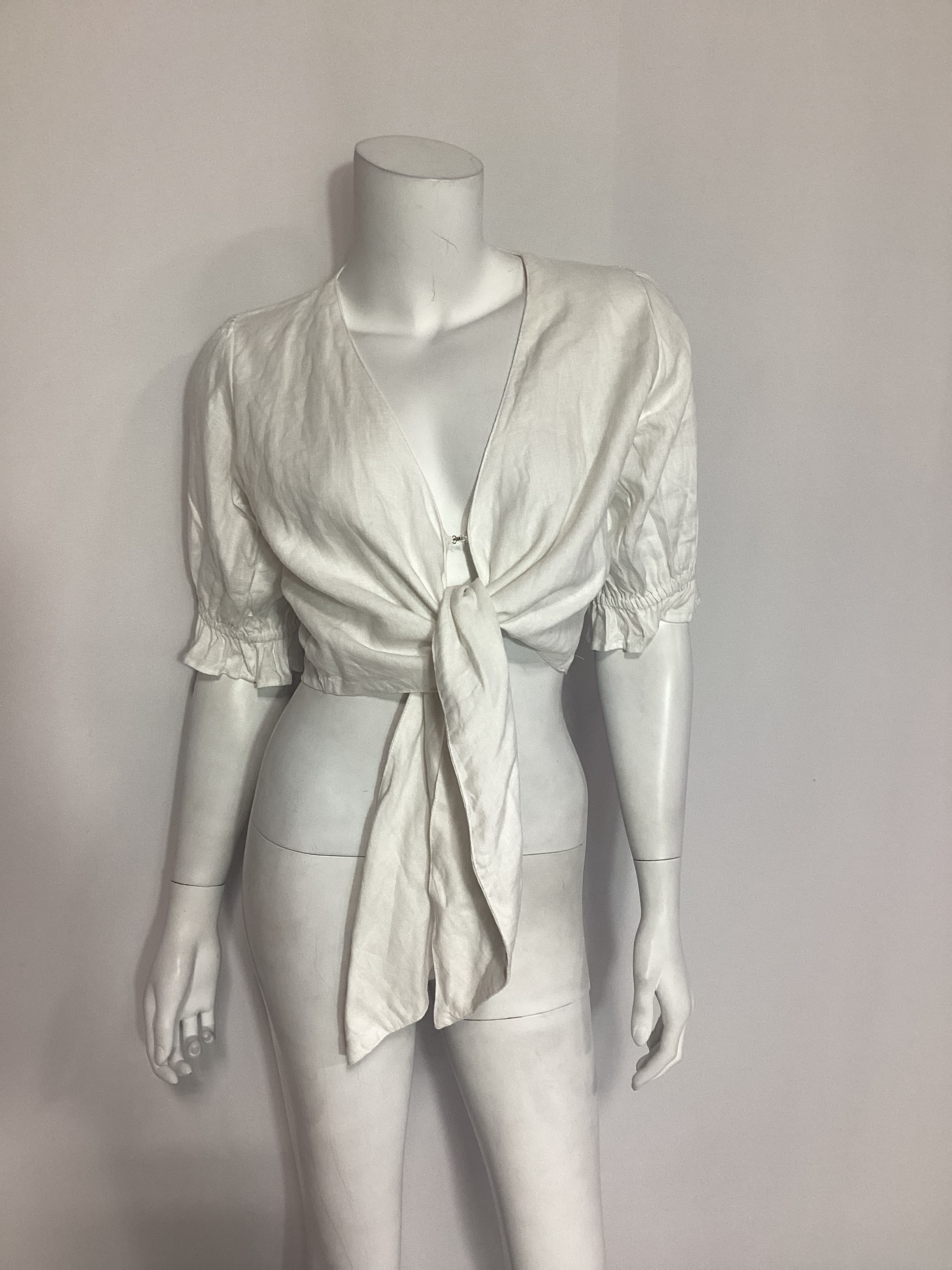 Jamais Wrap Top In White Linen - Image 3