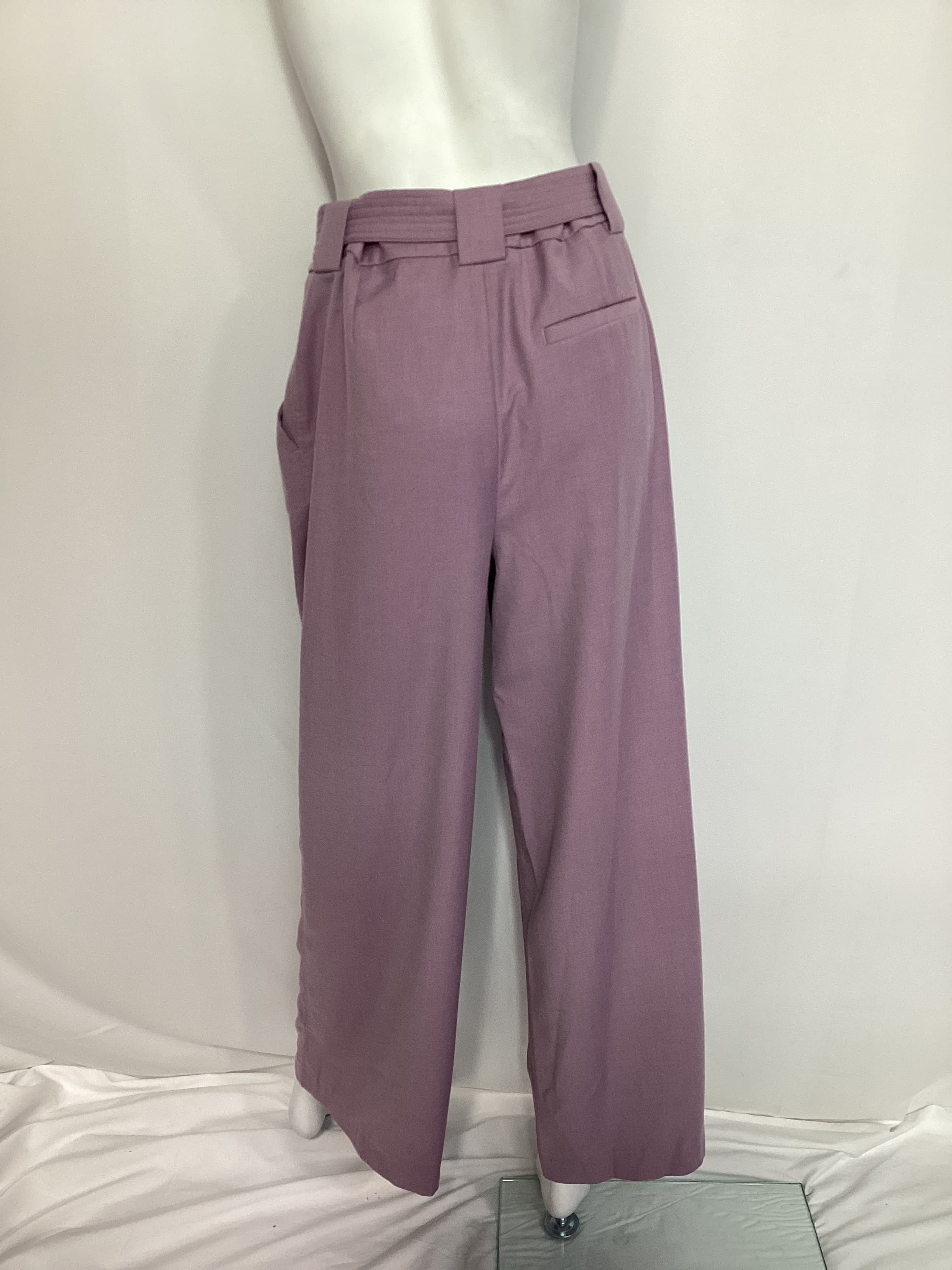 Rylee Pant In Light Purple - Image 3