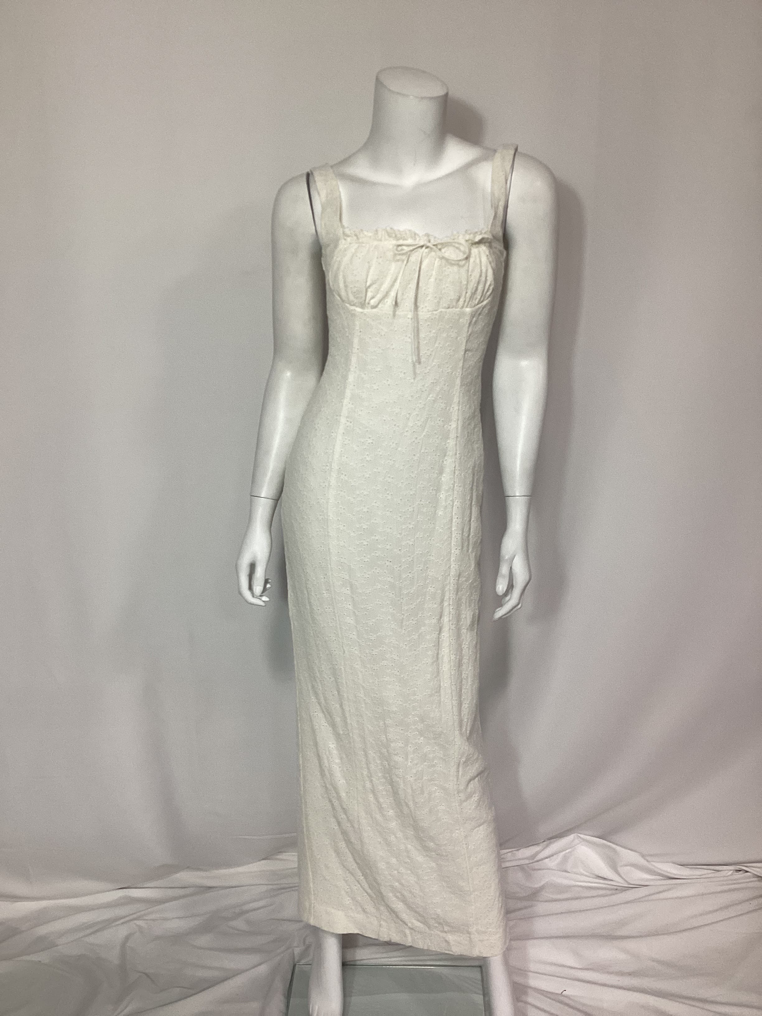 Petite Eyelet Column Dress In White - Image 3