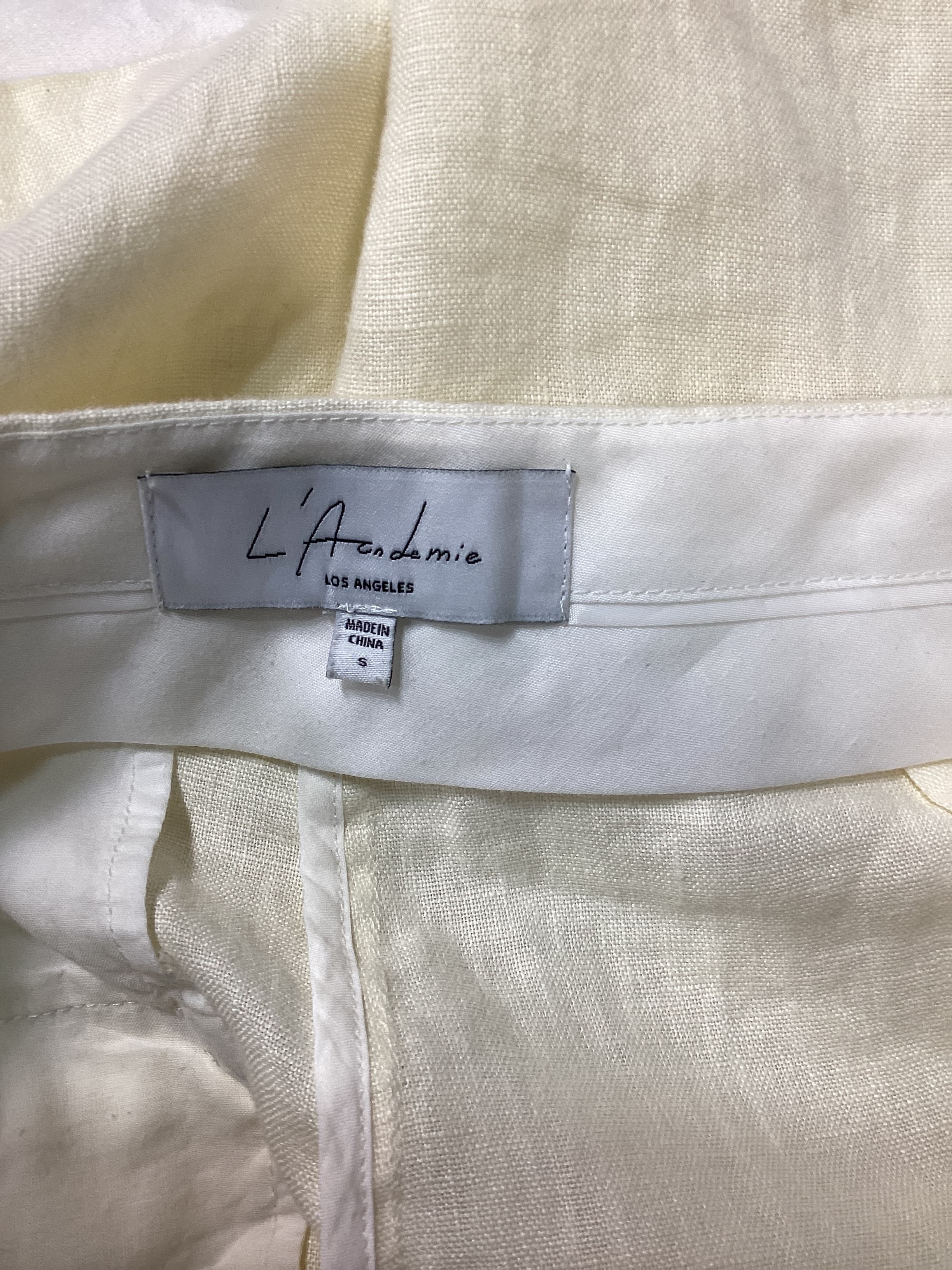 Carinne Short In Creme - Image 4