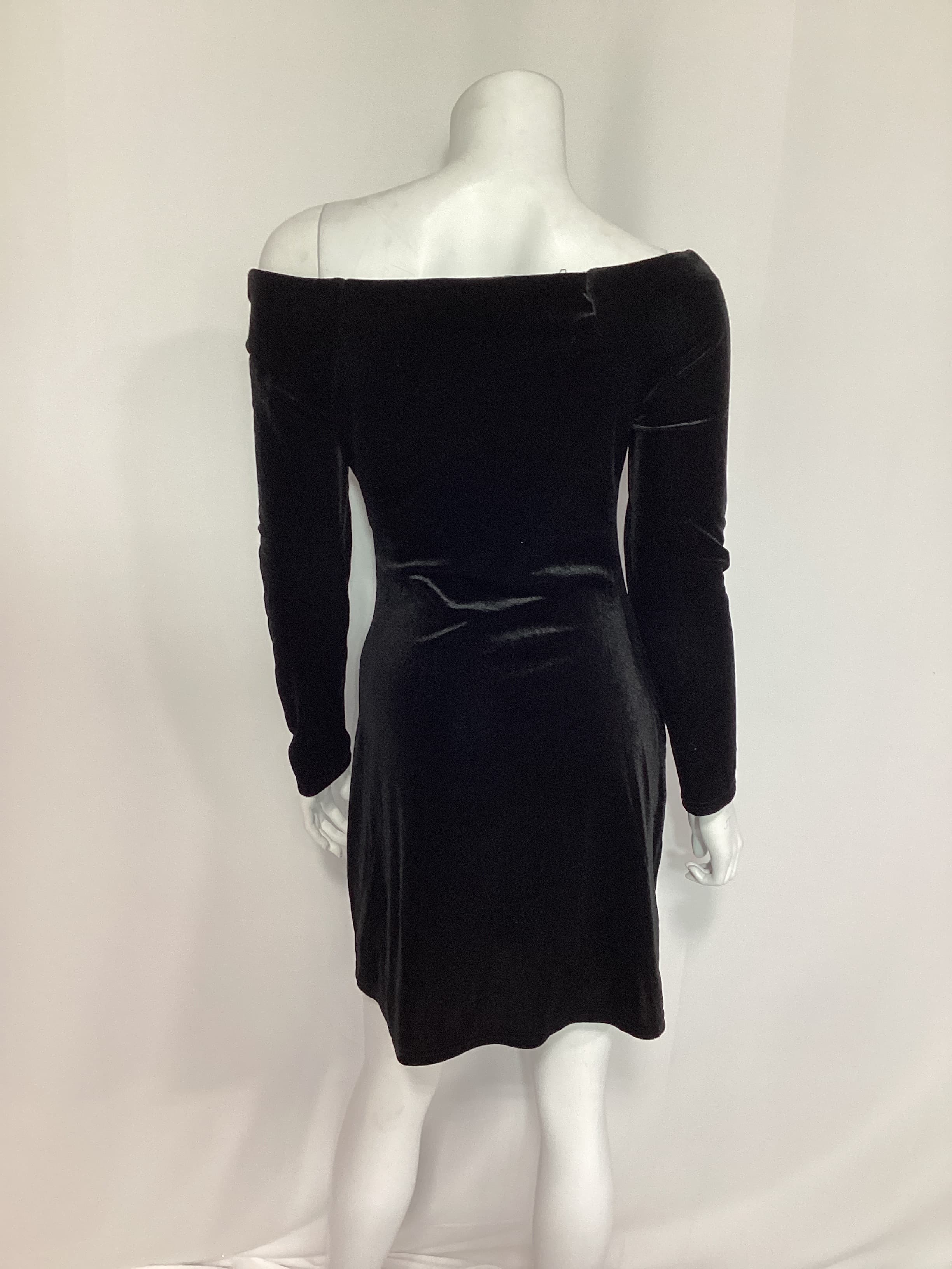 Dario Velvet Dress - Image 4
