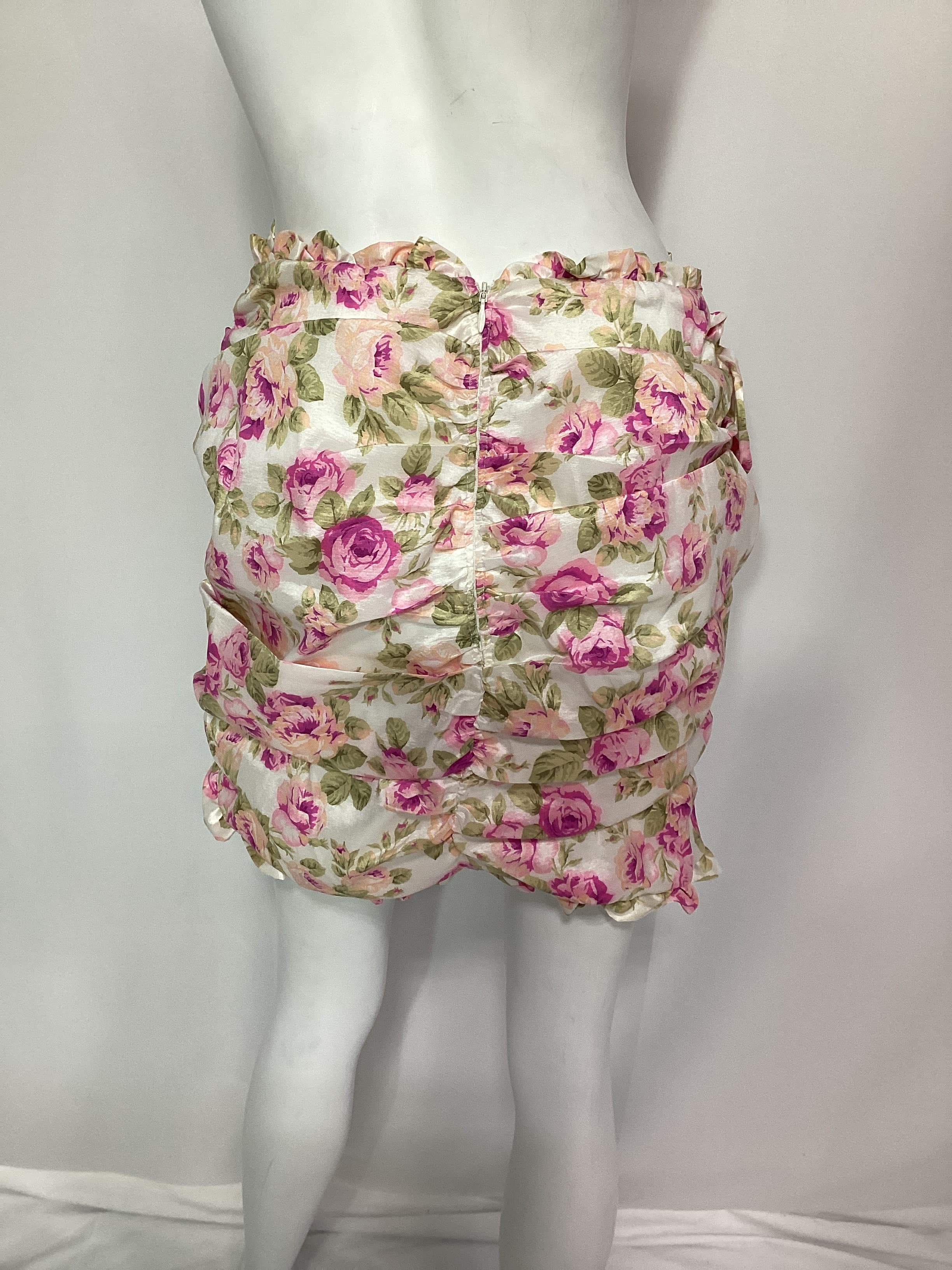 Milani Mini Skirt In White Multi - Image 2