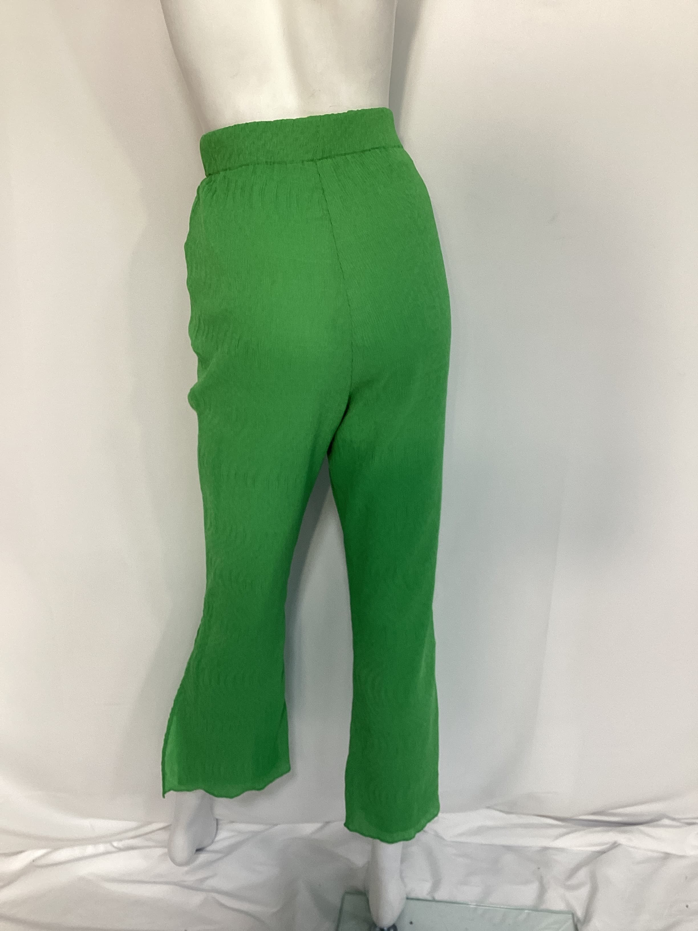 Linez Pants In Green - Image 3