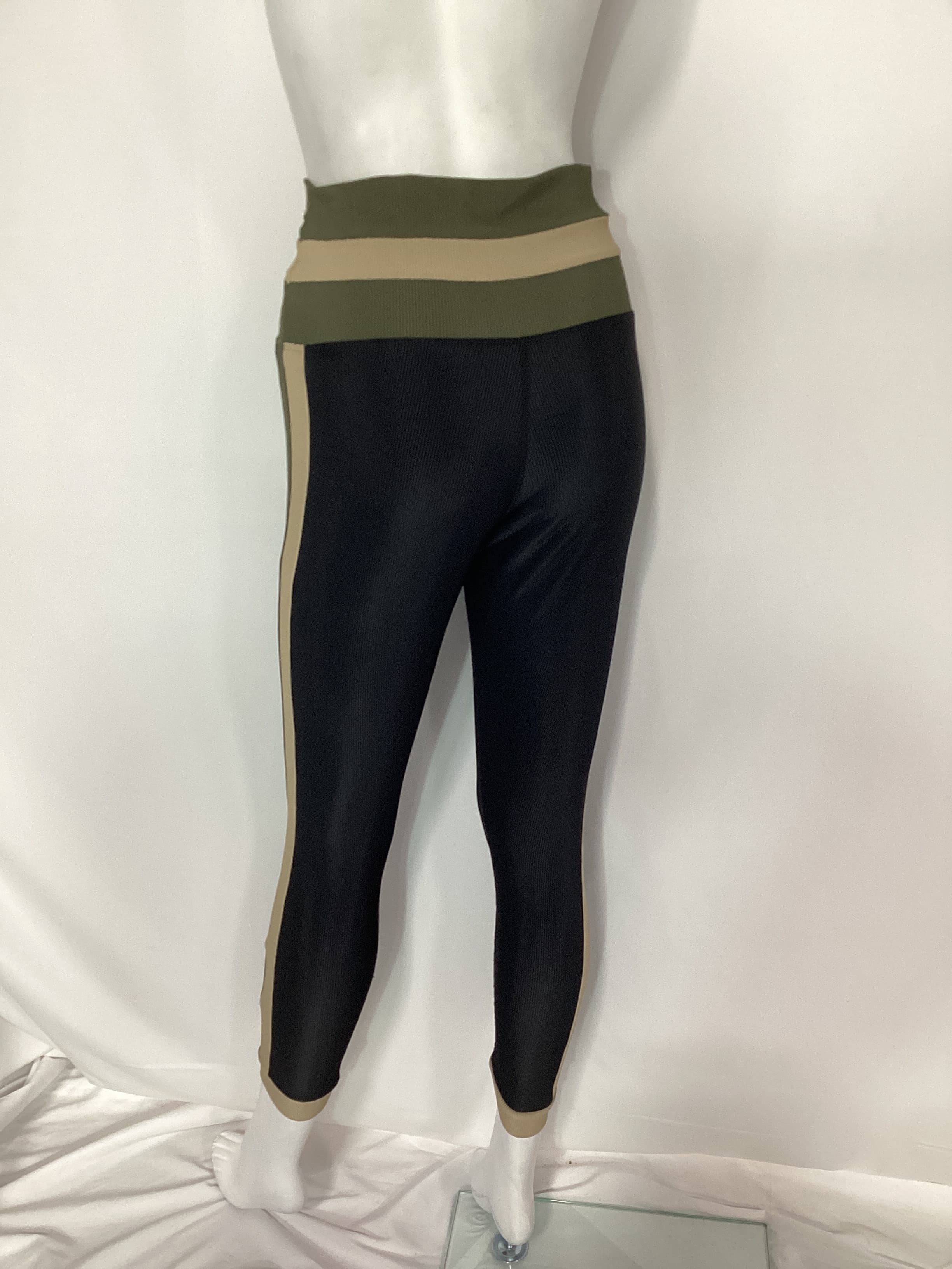 Melinda Legging In Military Olive Colorblock - Image 3