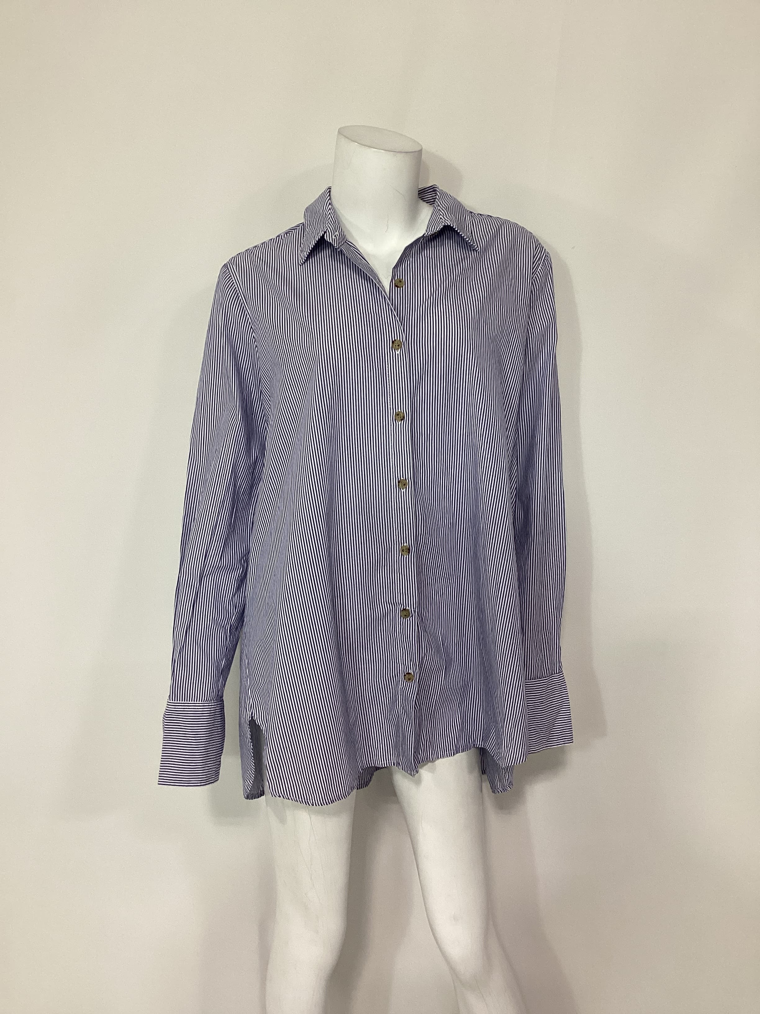 The Classic Buttondown - Image 2