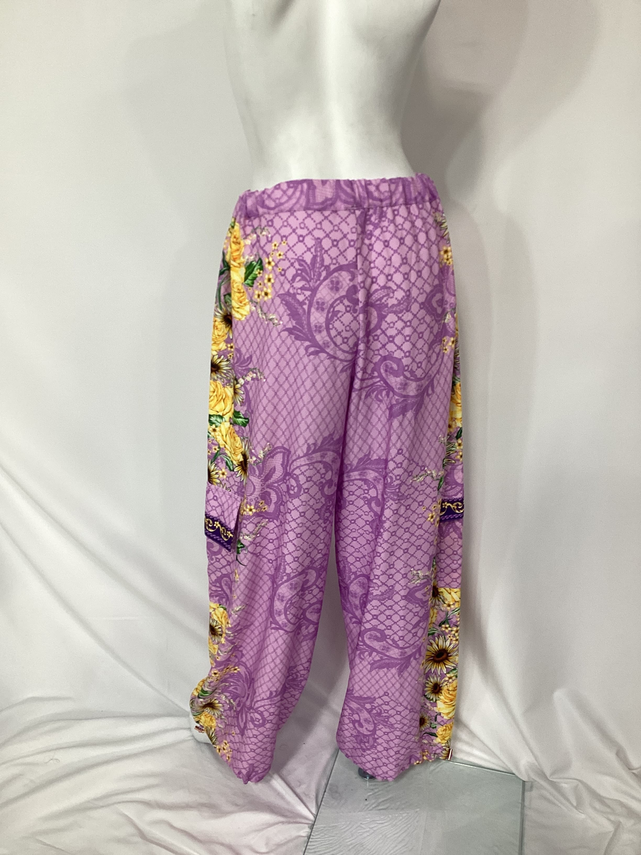 Agua Bendita X Revolve Maca Cargo Pant In Meadow - Image 3