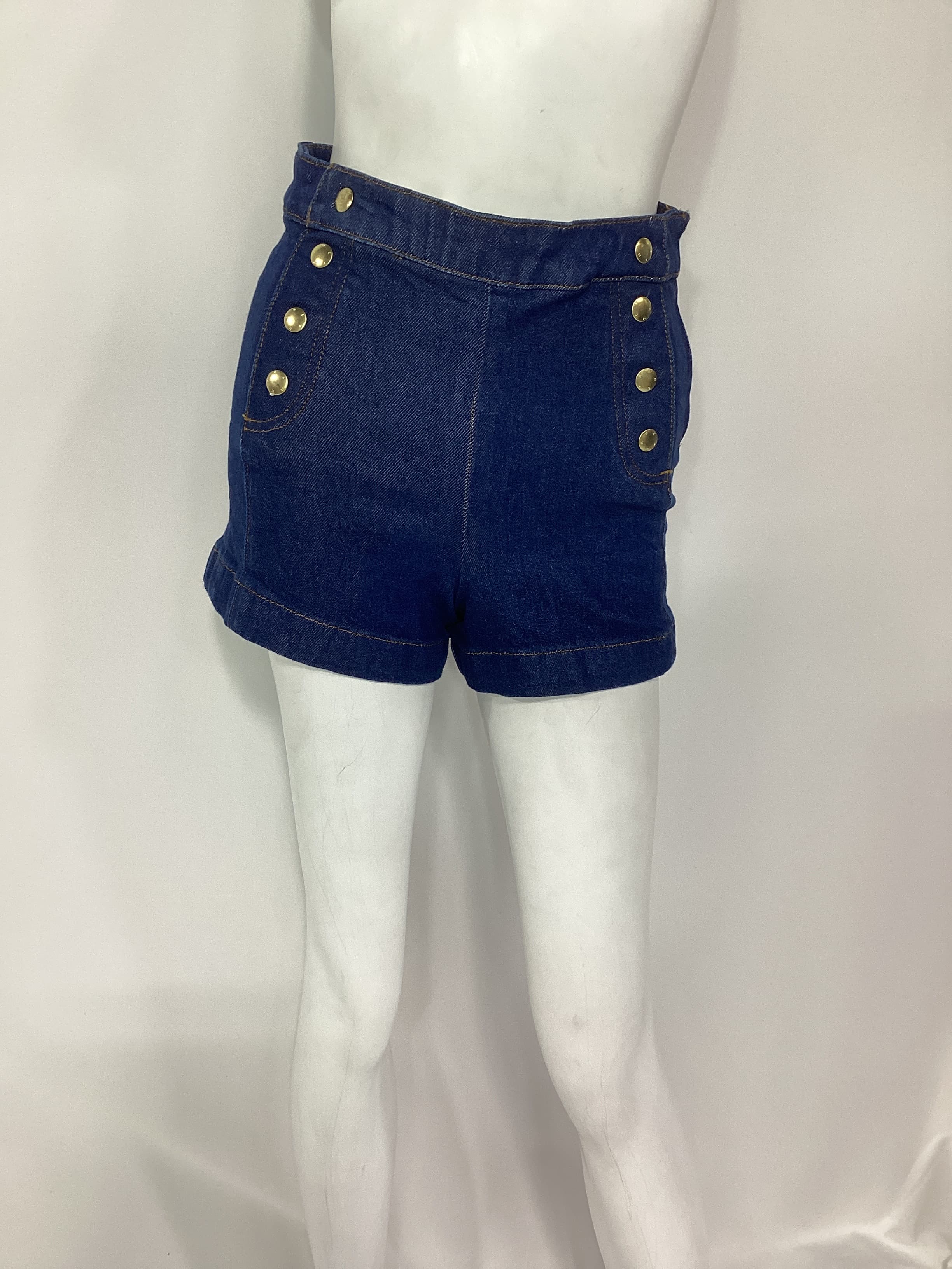 Sailor Short In Adele - Image 2