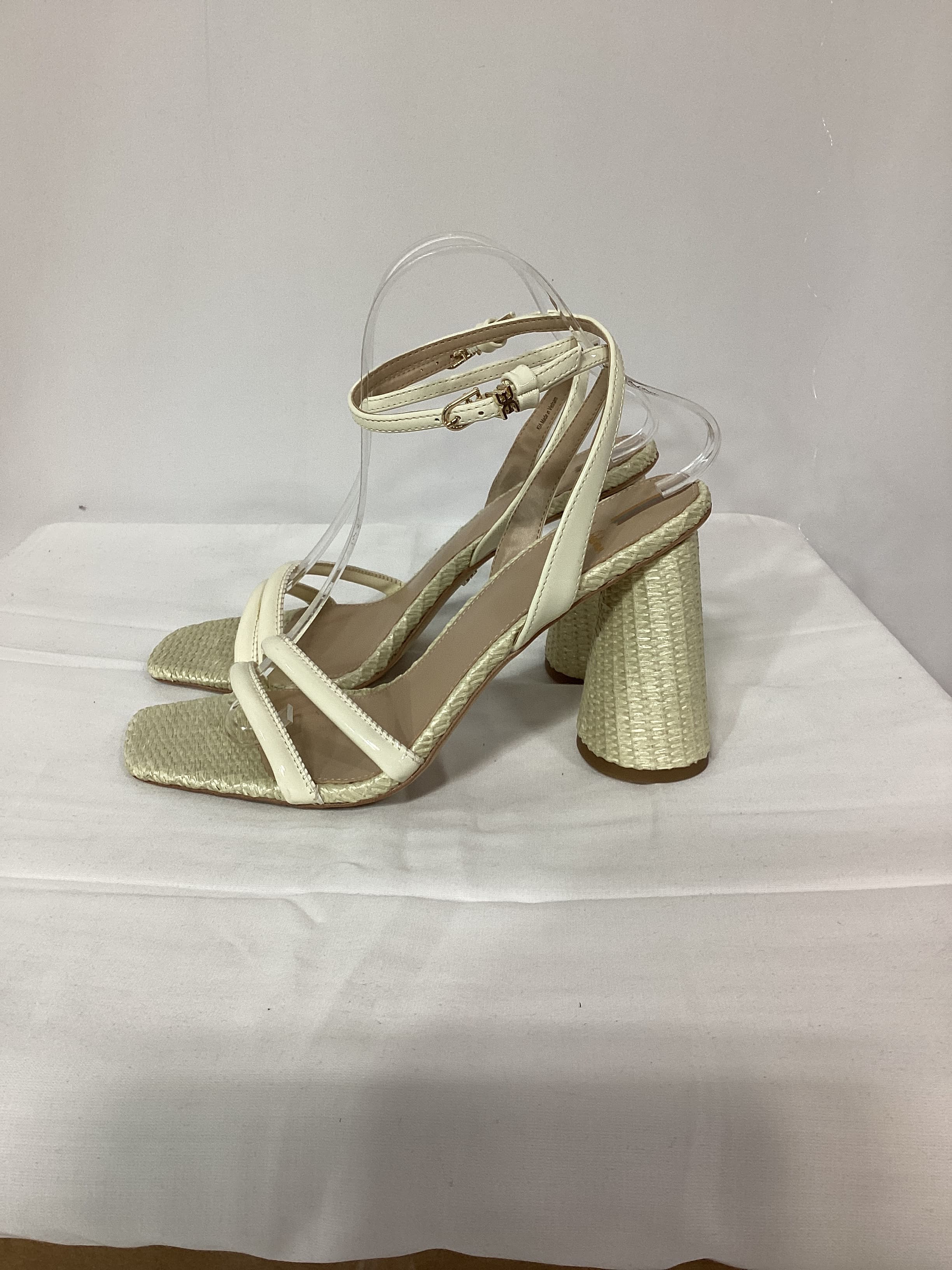 Kia Ankle Strap Sandal - Image 2