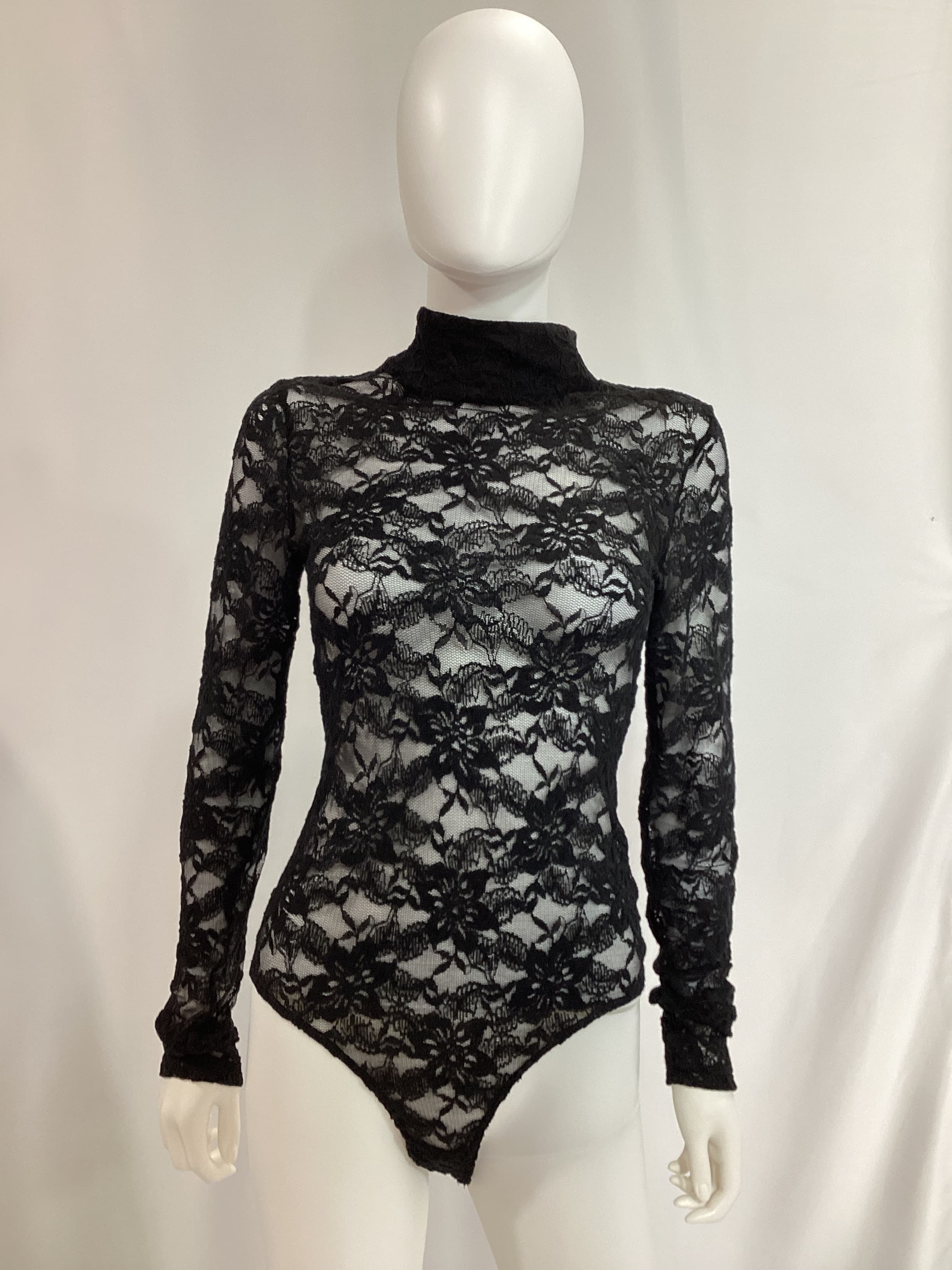 Vezza Lace Bodysuit In Black - Image 3