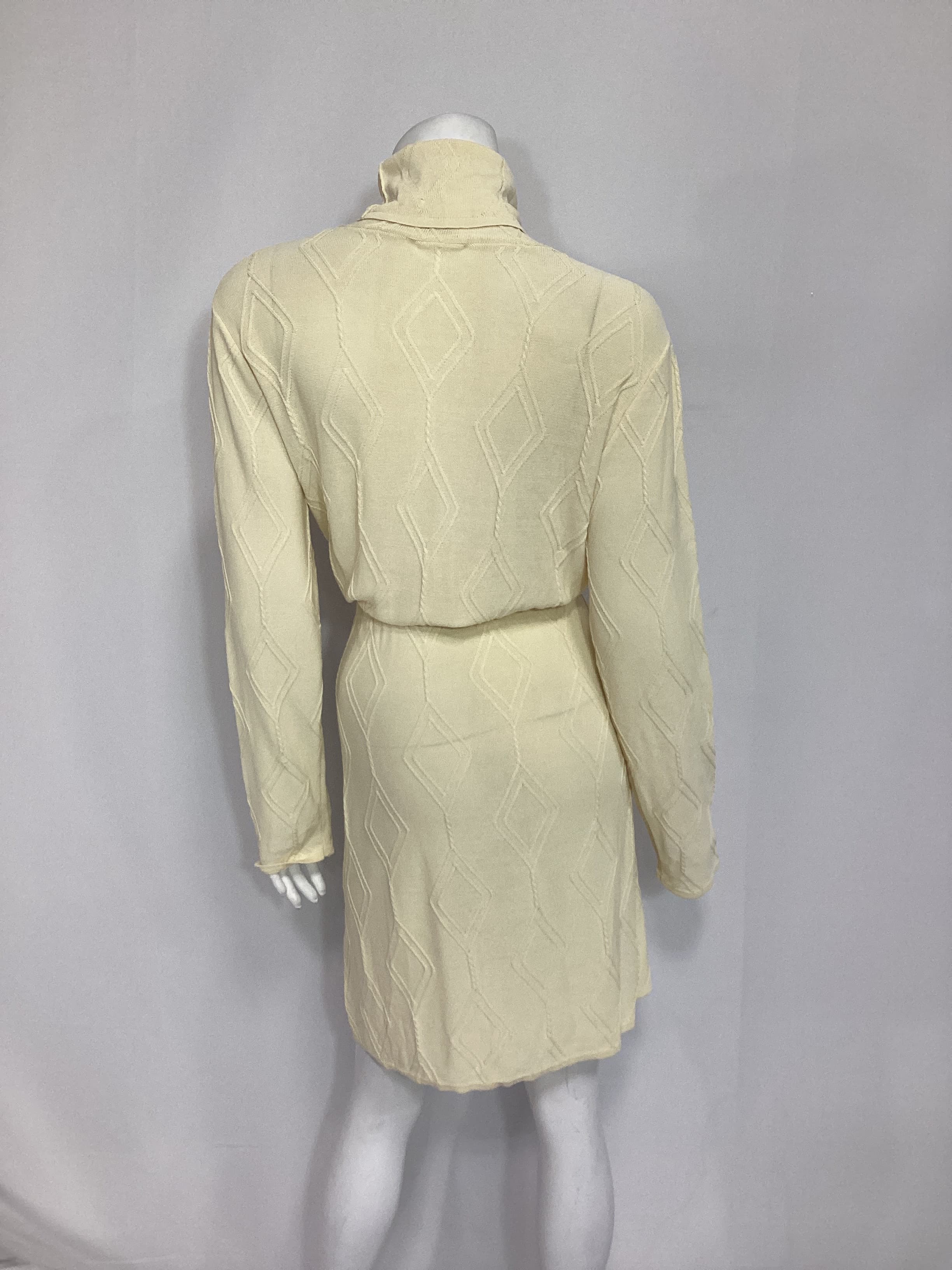 Nayeli Dress In Cannoli Creme - Image 2