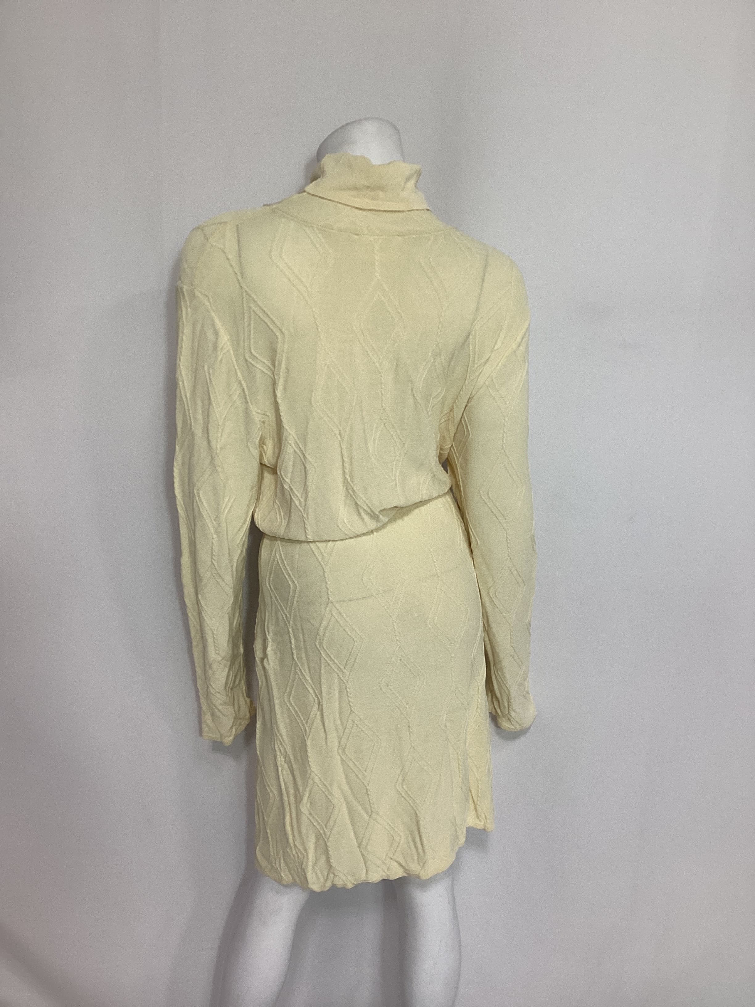 Nayeli Dress In Cannoli Creme - Image 3