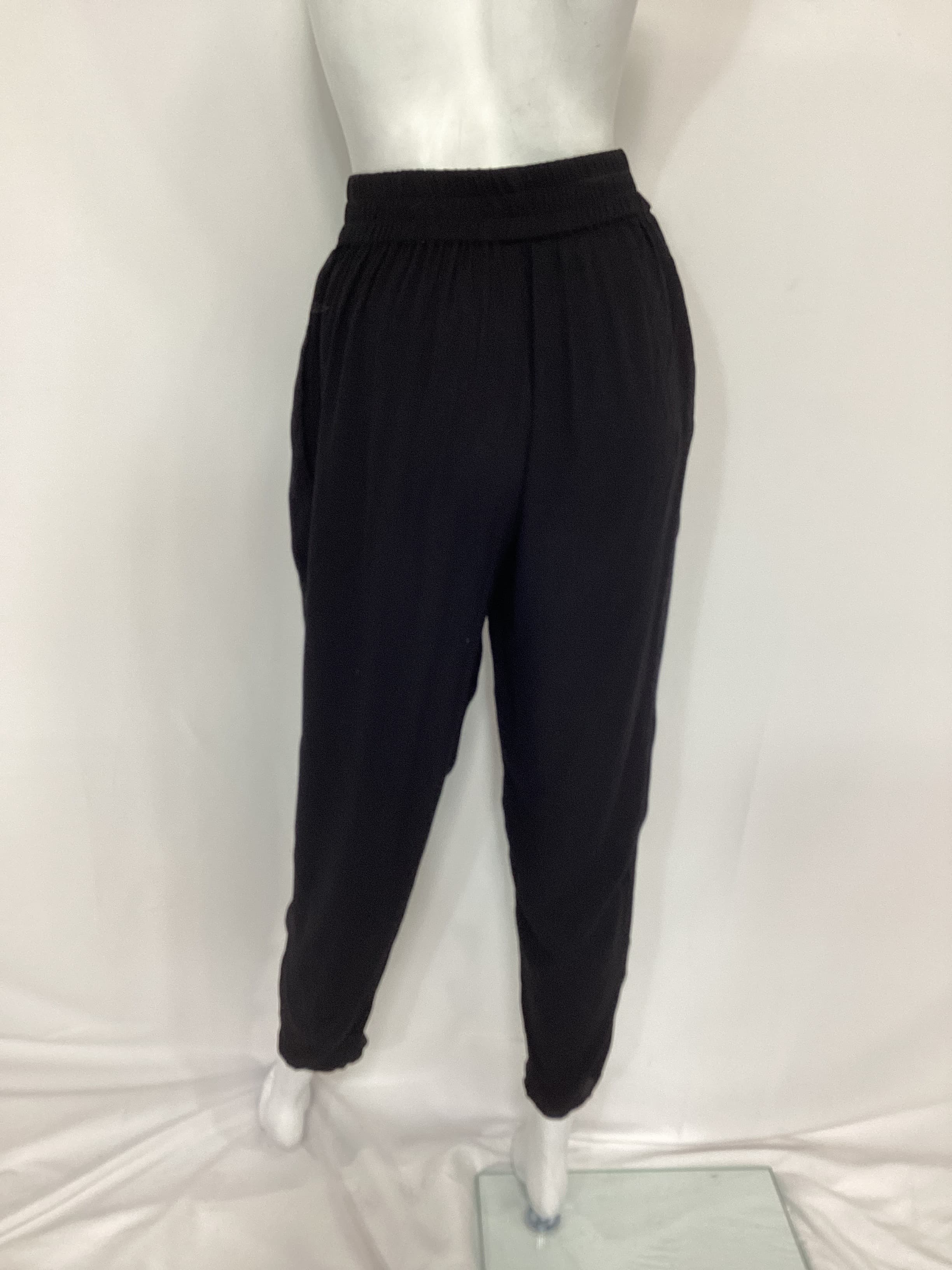 Tanah Solid 80s Pleated Trouser In Black - Image 2