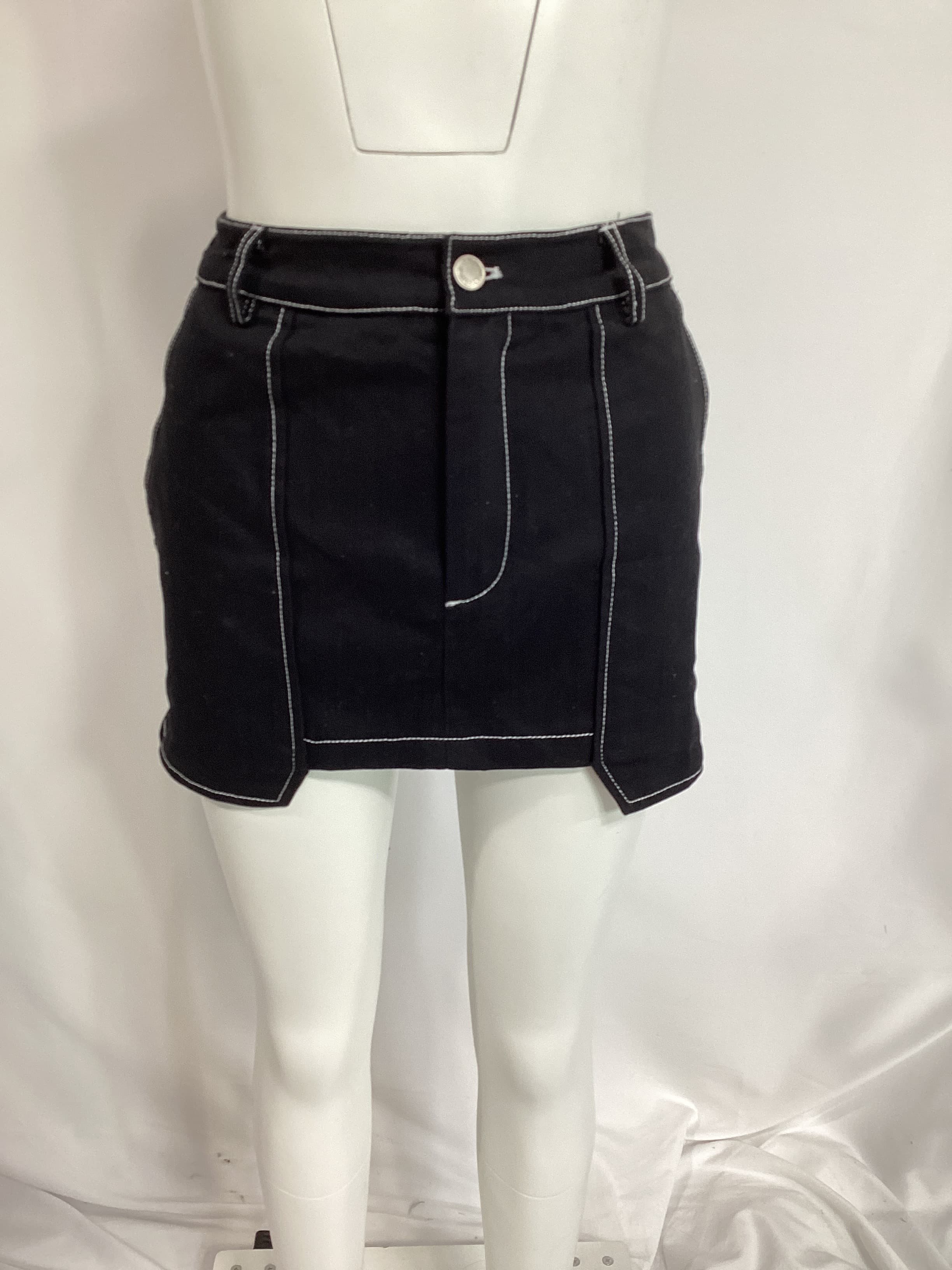 Cooper Mini Skirt In Black - Image 3