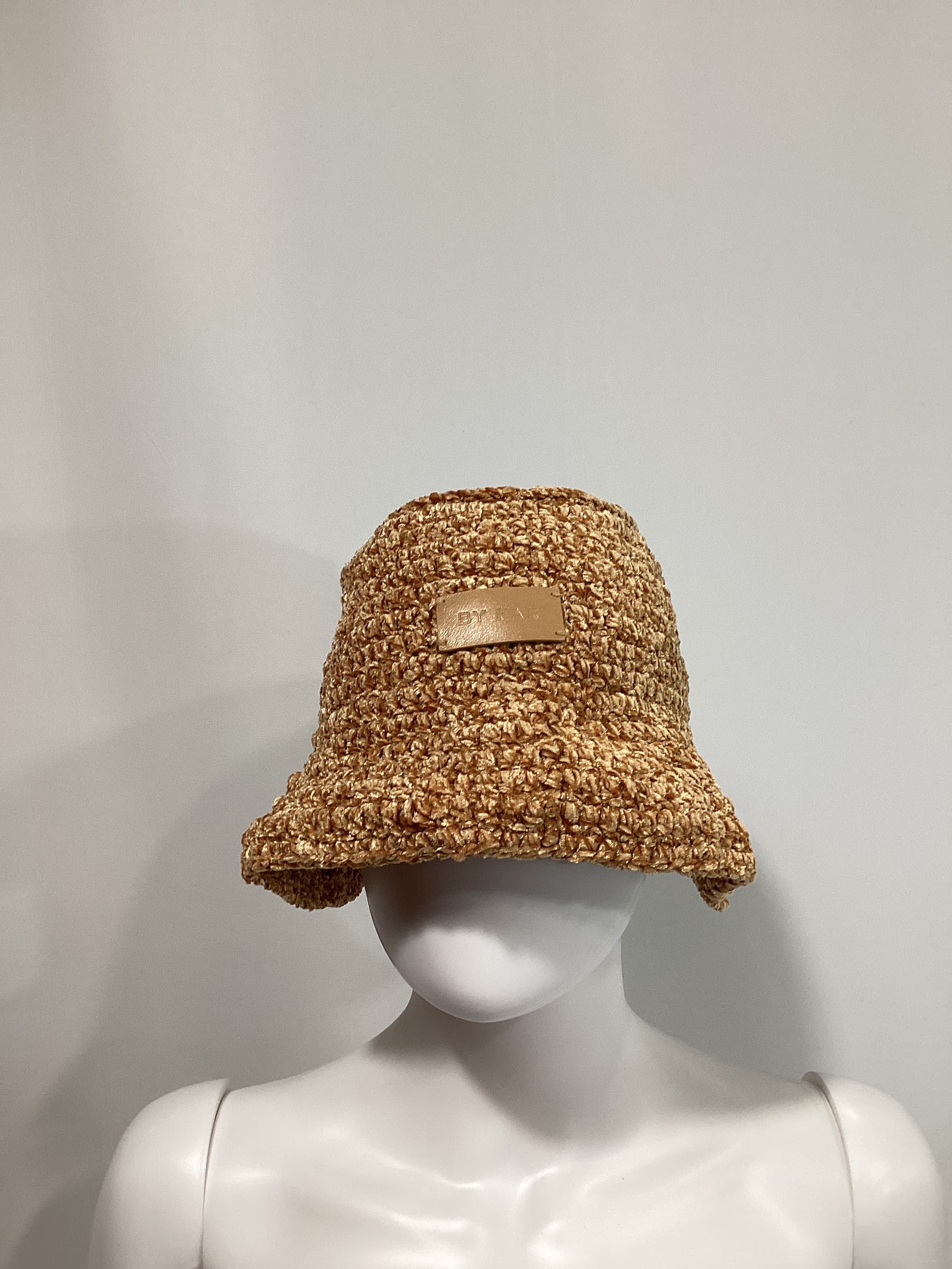 Robbie Hat In Tan - Image 3