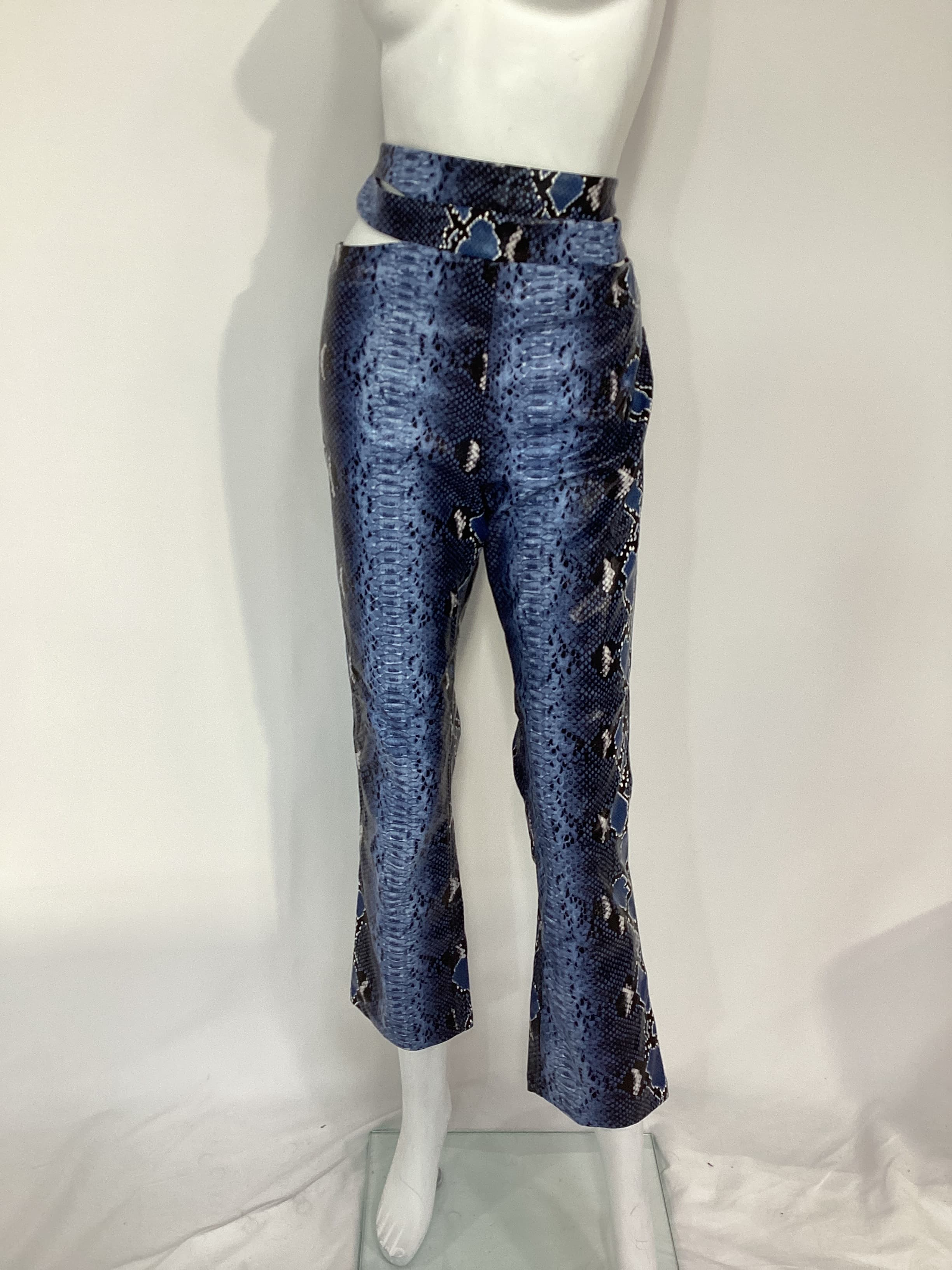 Cecile Pants In Blue - Image 4