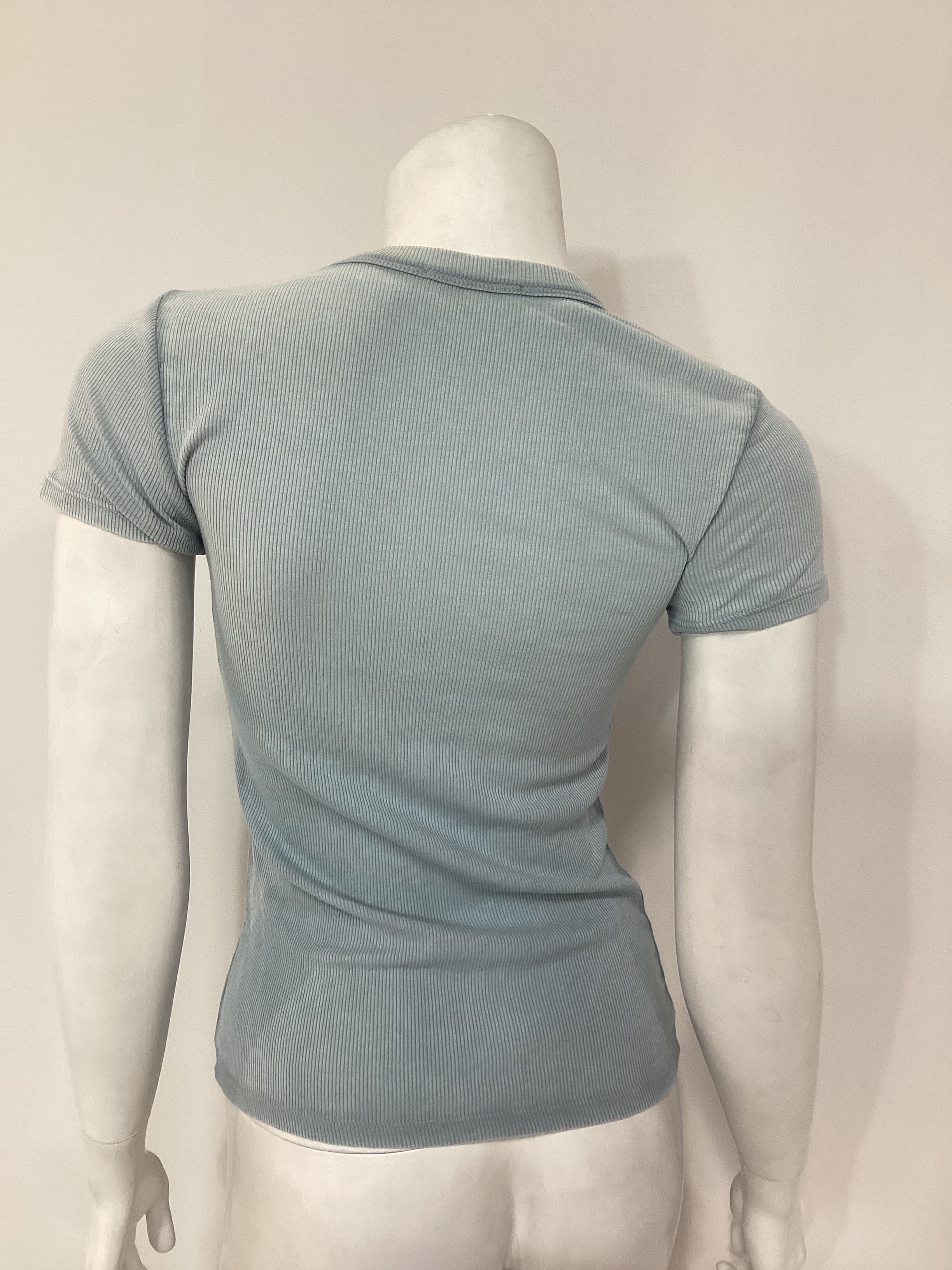The Verona Tee In Crystalline Cast - Image 4
