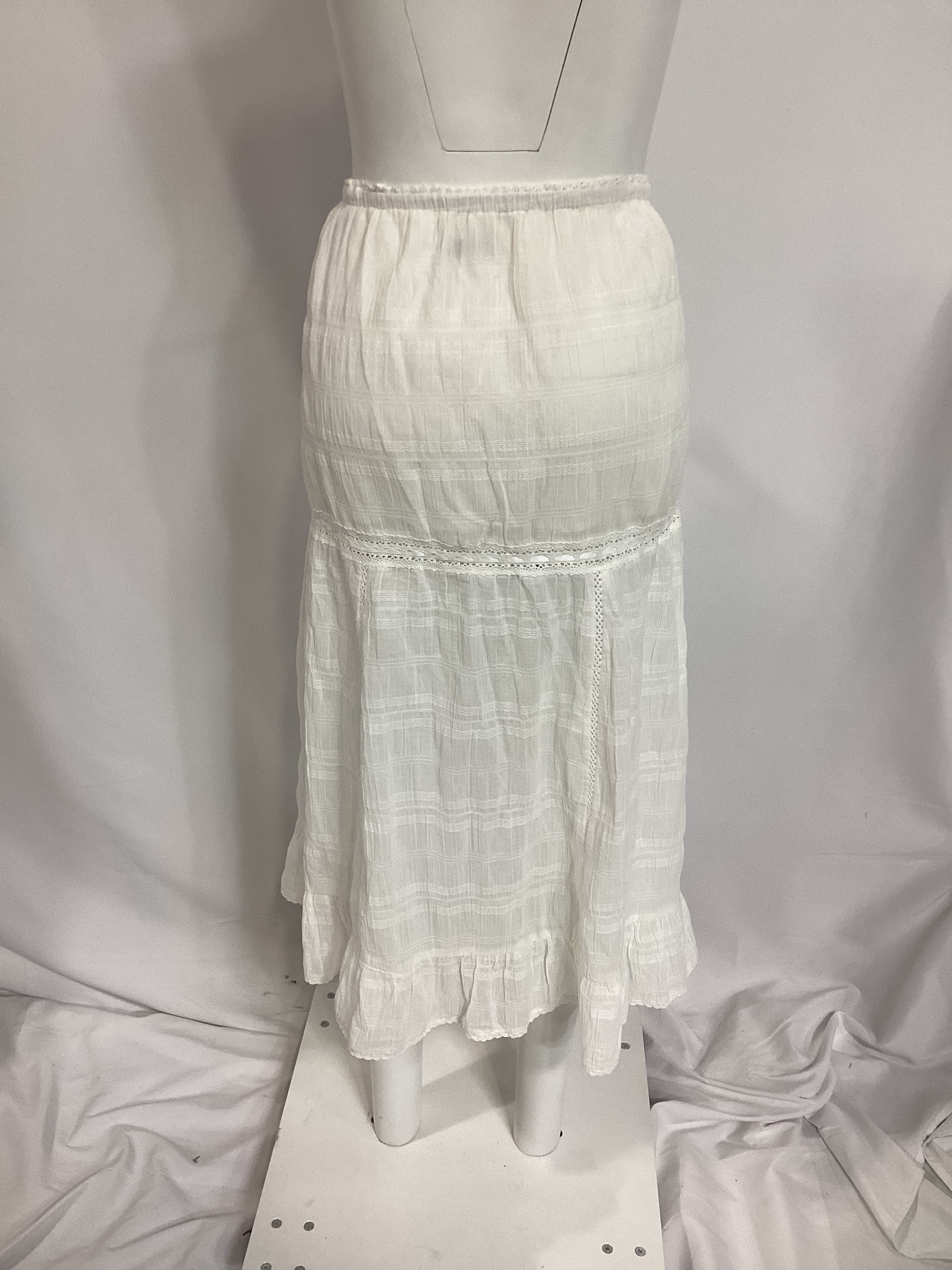 Valeria Midi Skirt In Ivory - Image 3