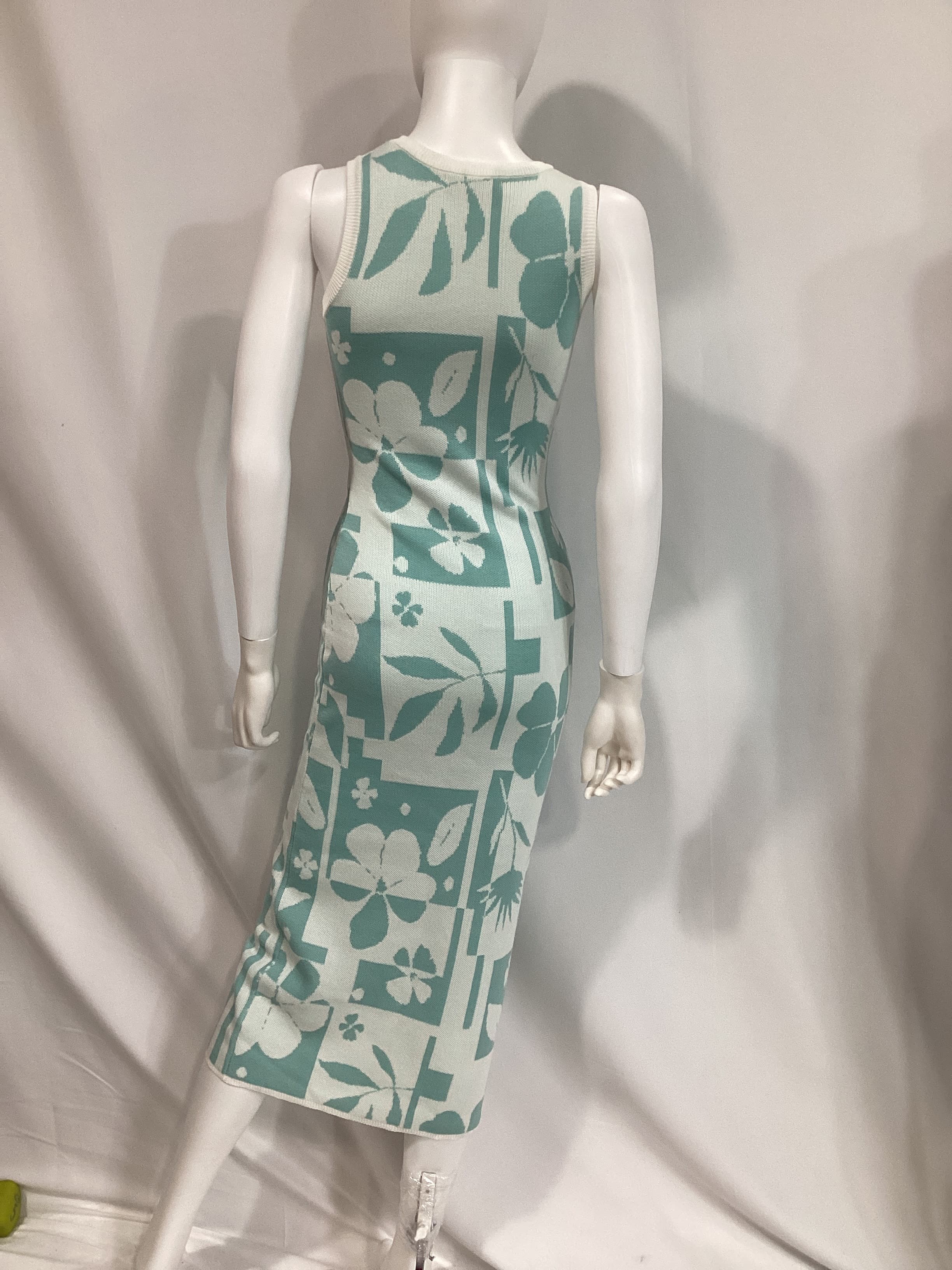 Lacy Midi Dress In White & Blue Floral - Image 2